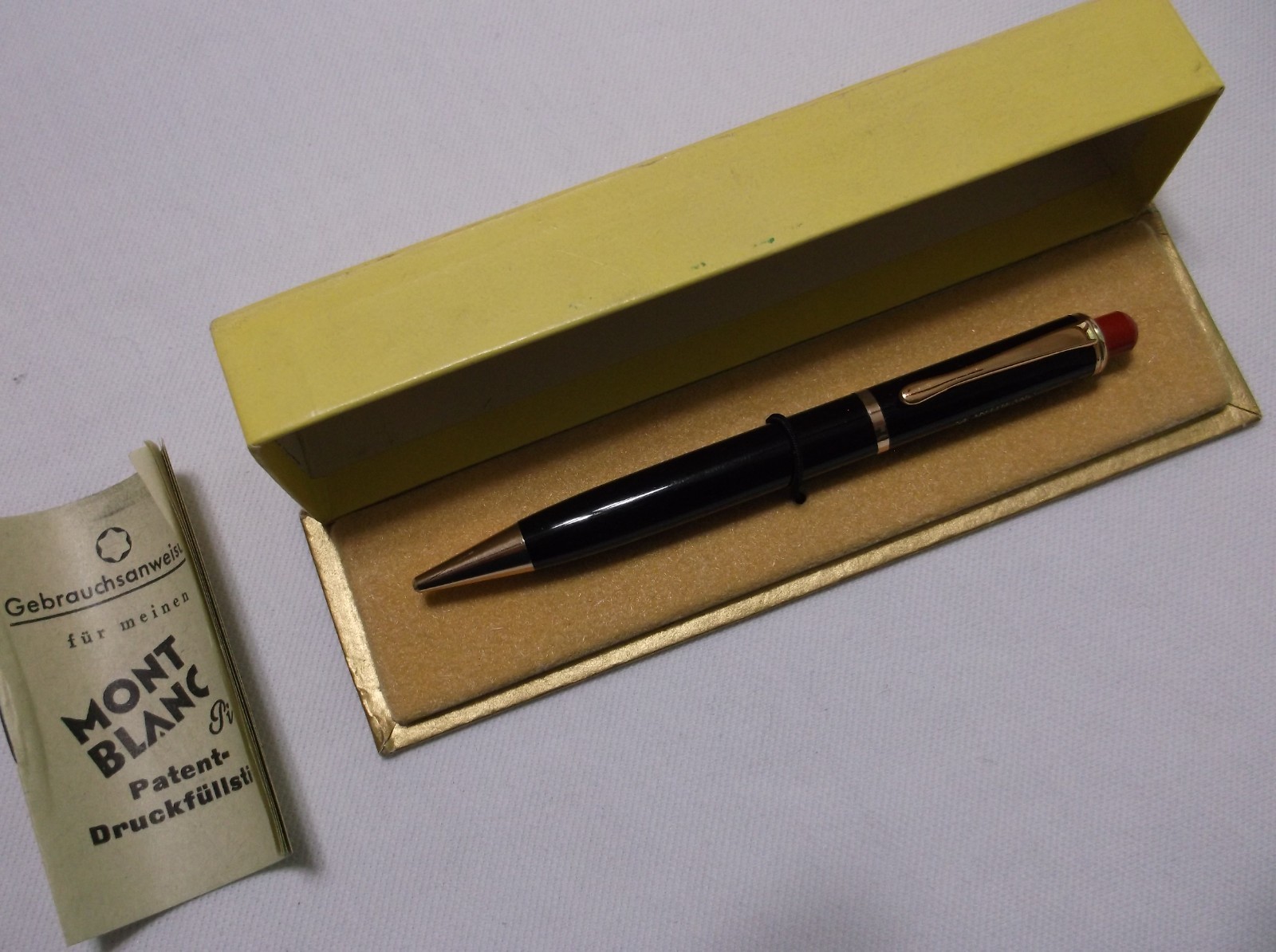 MONTBLANC PIX # 372 BLACK MECHANCIAL PENCIL WITH RED PUSH BUTTON/ 1.18 mm lead