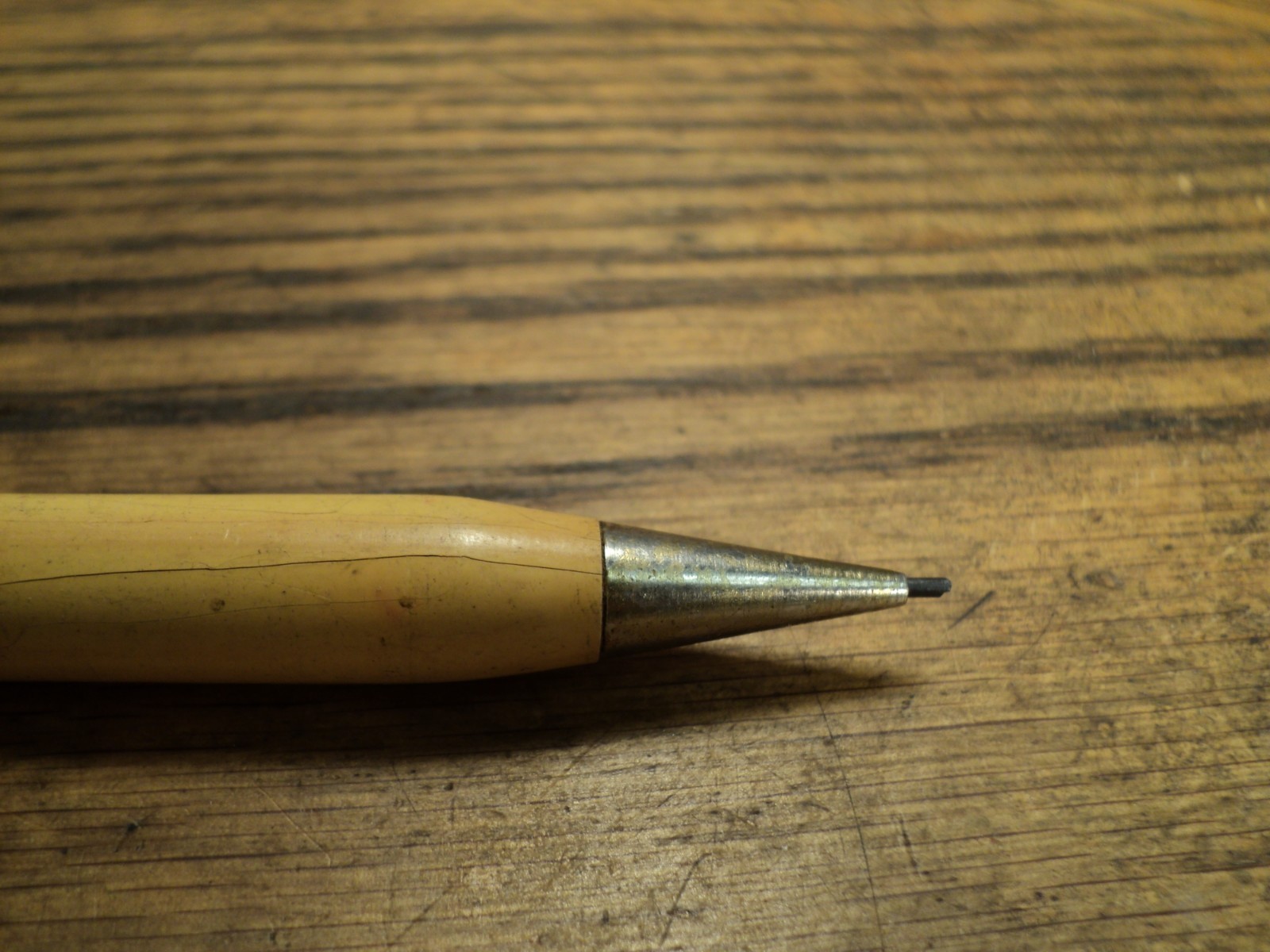 Vintage Fat Mechanical Pencil Willows Hotel Linton No Dak Sample No. 68-4