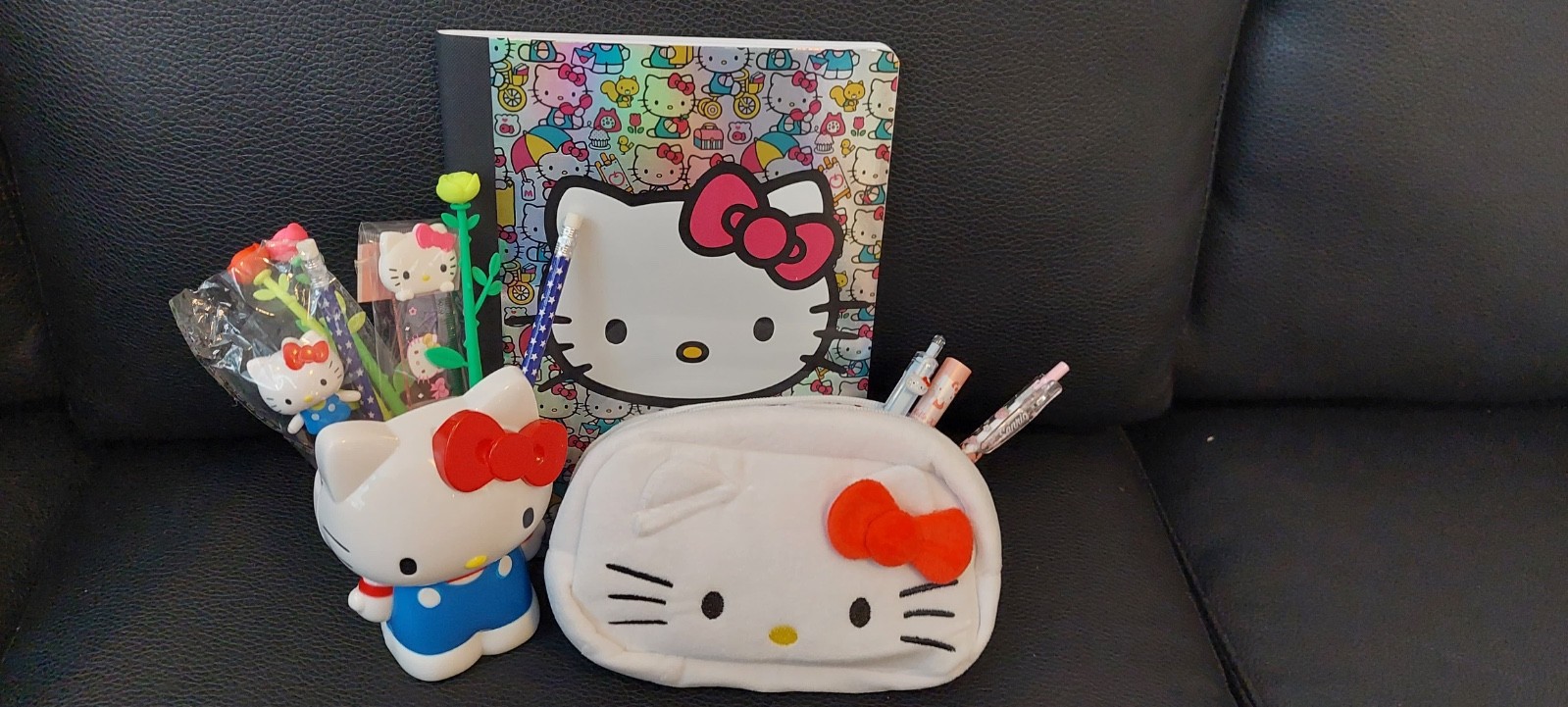 Hello Kitty stationary bundle