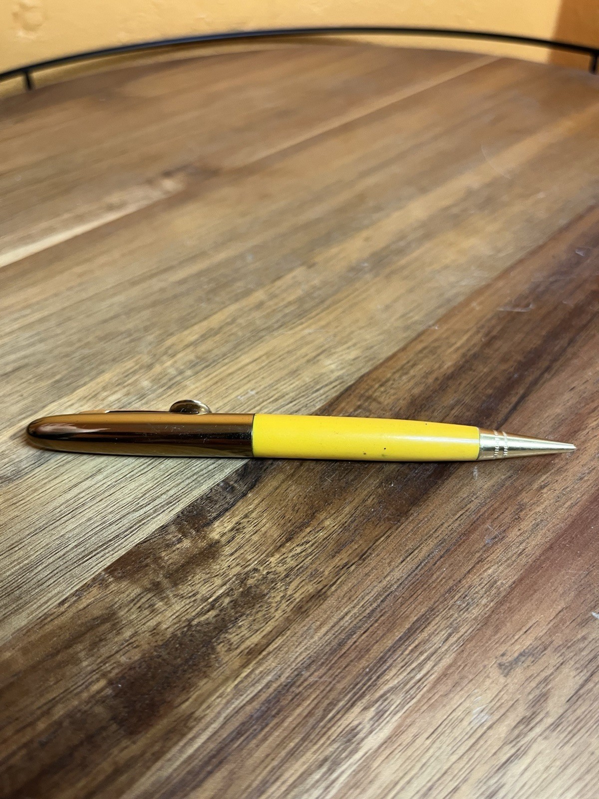 Vintage Dutch’s Shell Service Mechanical Pencil