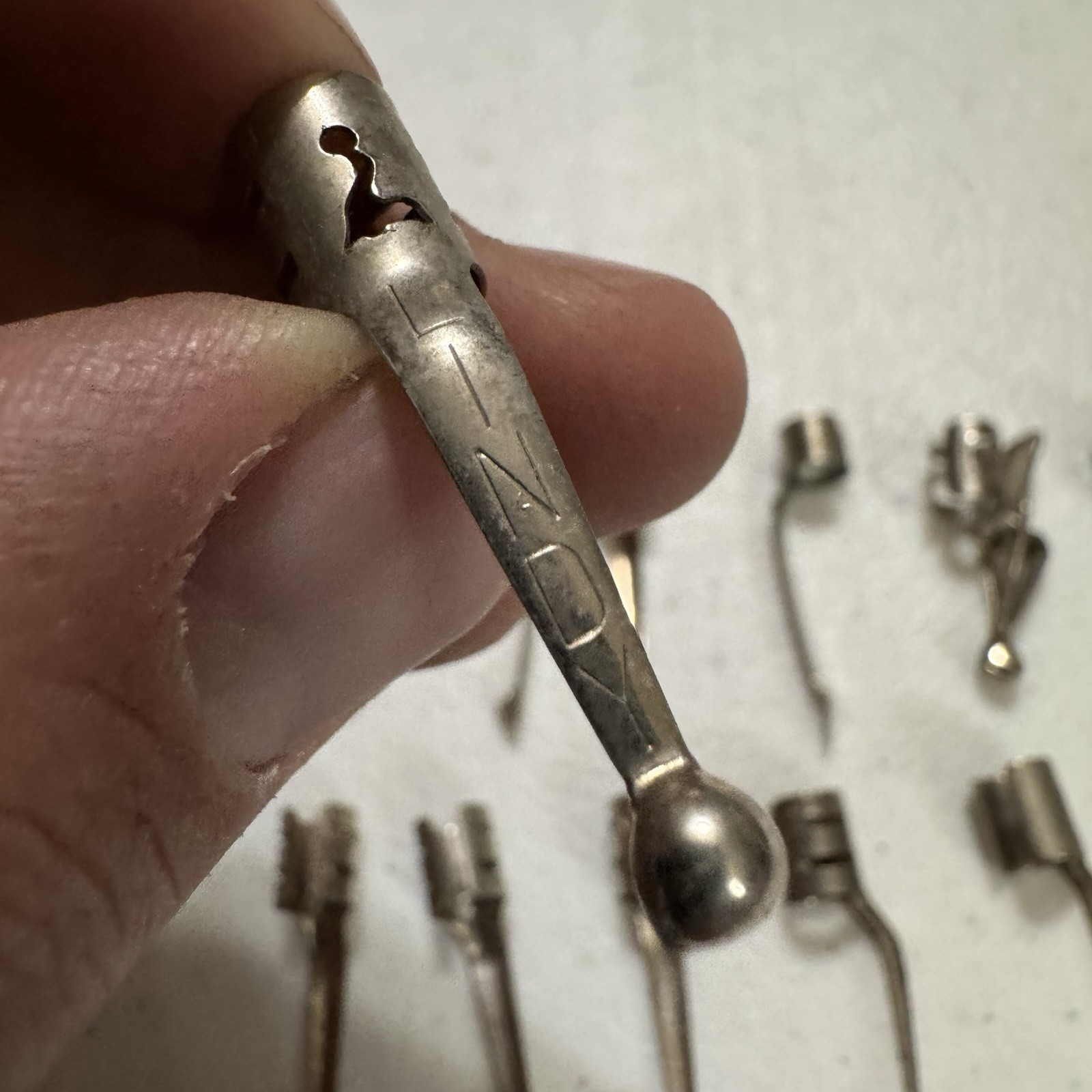 Lot 15 Vtg Ink Pen & Mechanical Pencil Clips Lindy Denver Replacements