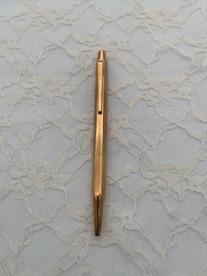 Caran d’Ache Ecridor Chevron Gold