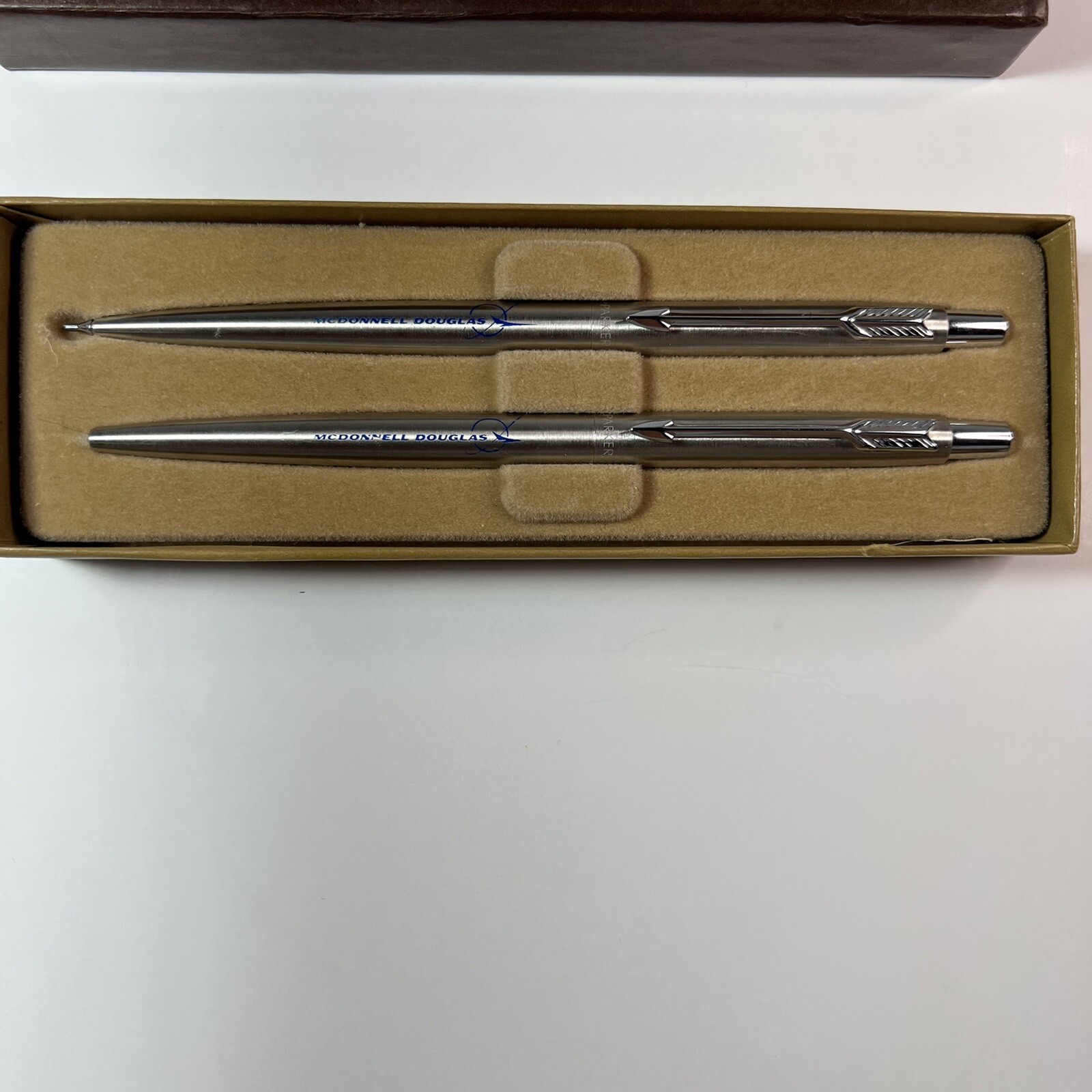Vintage Parker Arrow Brushed Stainless Steel Pen & Pencil Set With Box USA