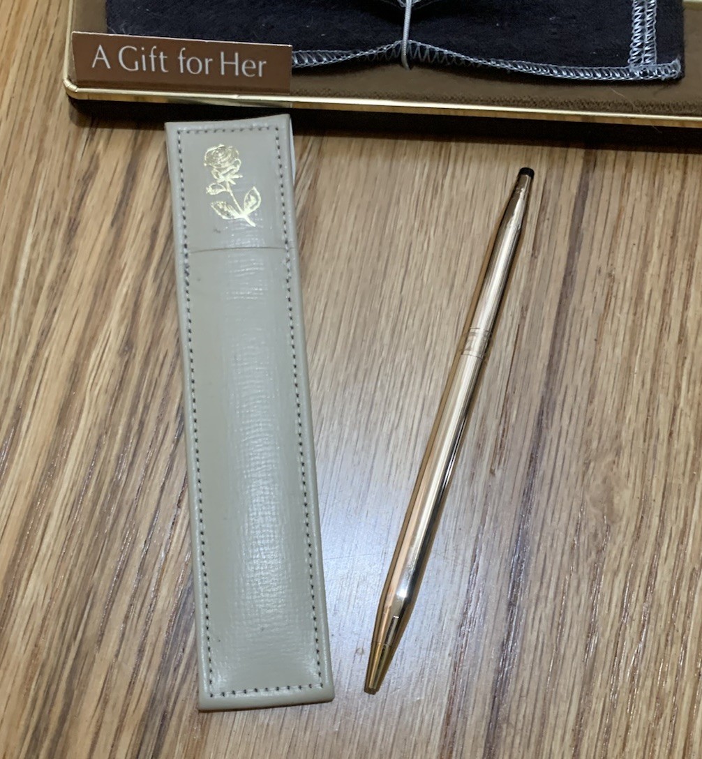 CROSS Ladies 14kt Gold Filled Rose Design Pen With Gold Trim