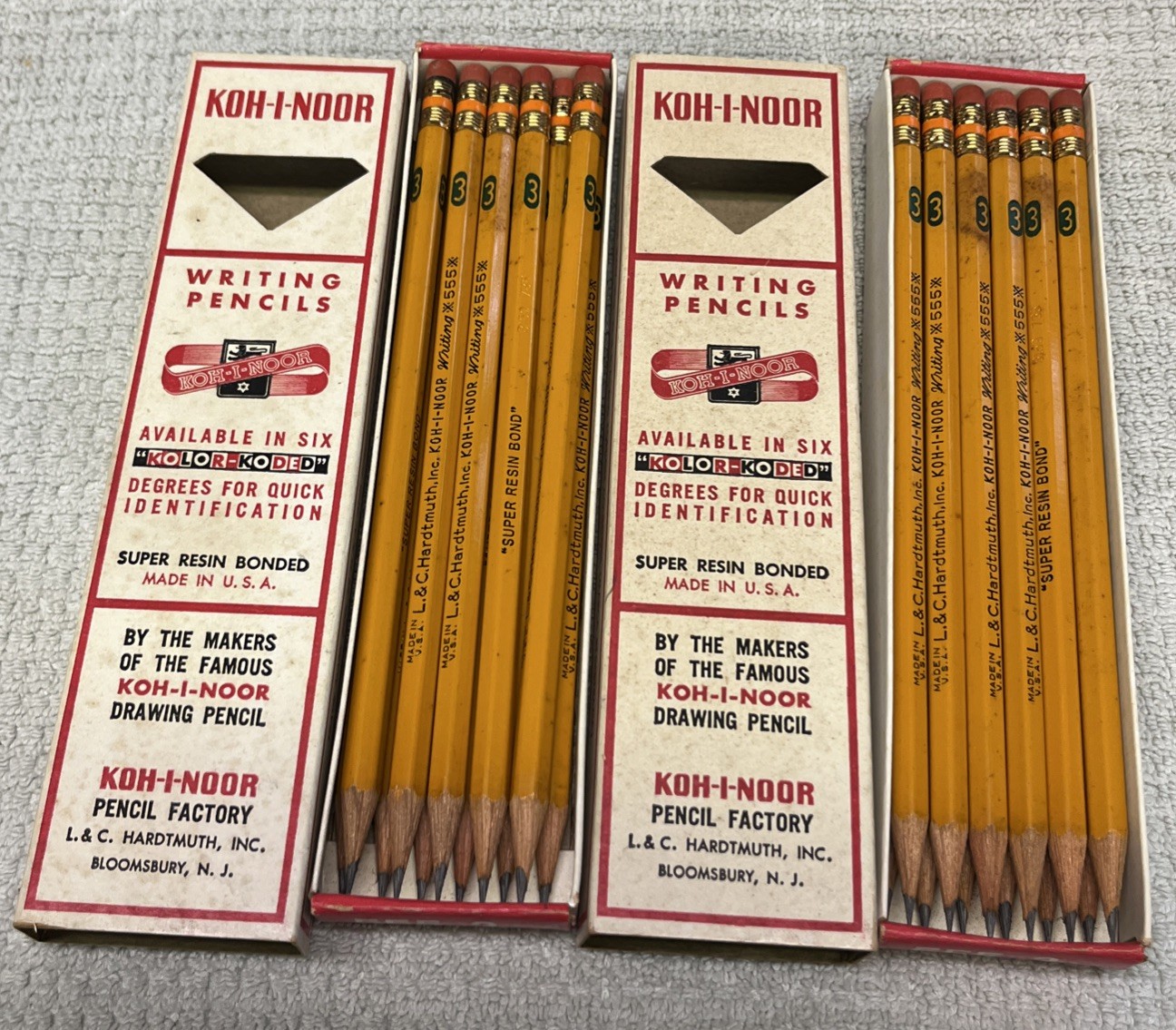 Vintage Lot 2 Boxes KOH-I-NOOR Sharpened 23X Writing Pencils 555 – 3 mint!