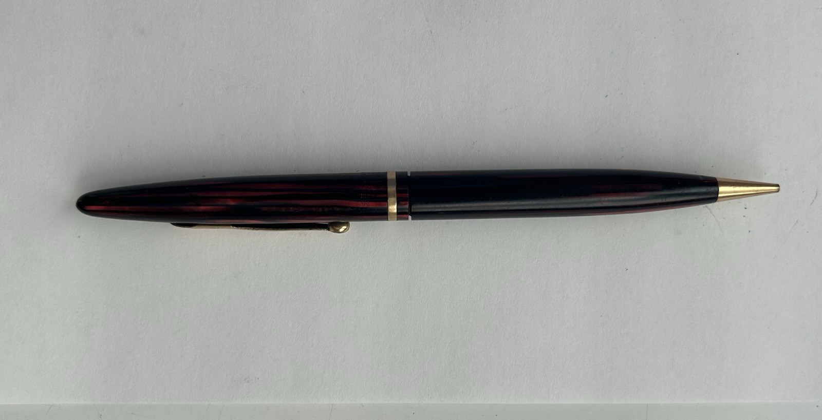 Vintage Sheaffer 1940’s #250 Mechanical Pencil Carmine w/Gold Trim w/Leads