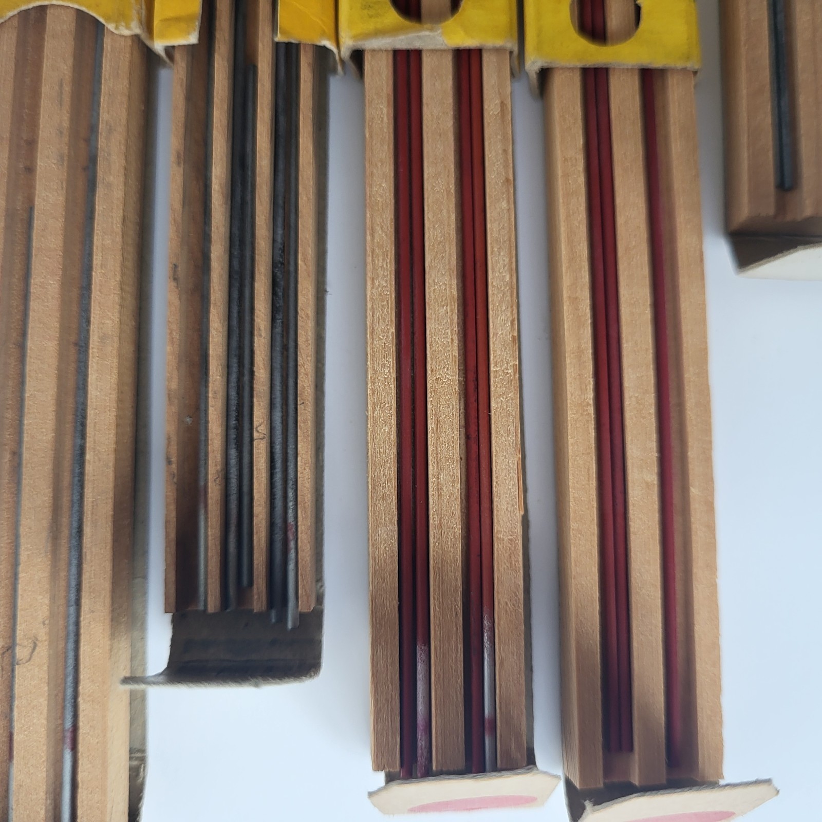 Vintage Eagle Mirado Semaphore Red Black Thin Leads Refills (5) Made USA – USED
