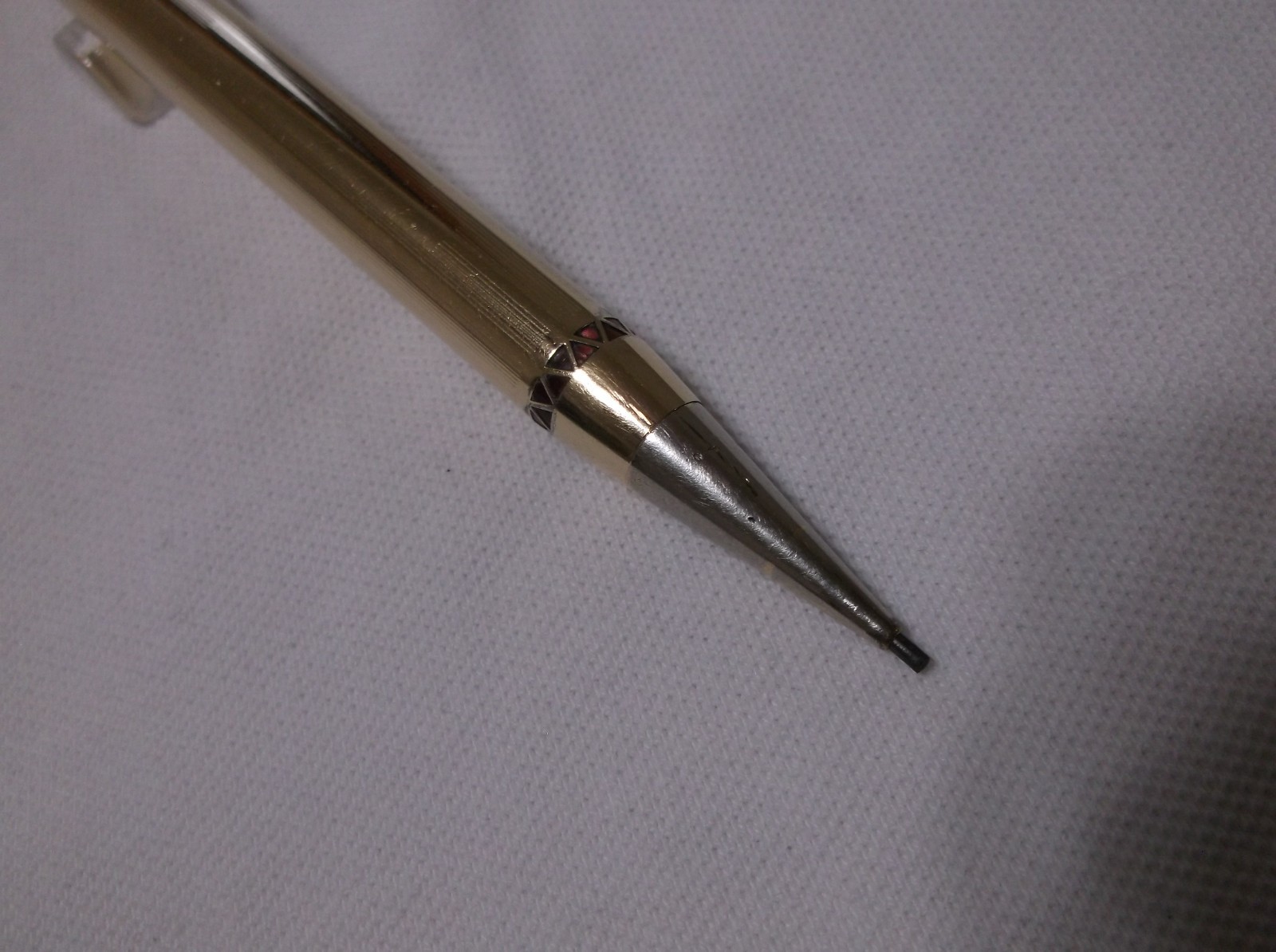 VINTAGE WAHL-EVERSHARP CORONET GOLD FILLED MECHANCIAL PENCI L / 1.18 mm LEAD