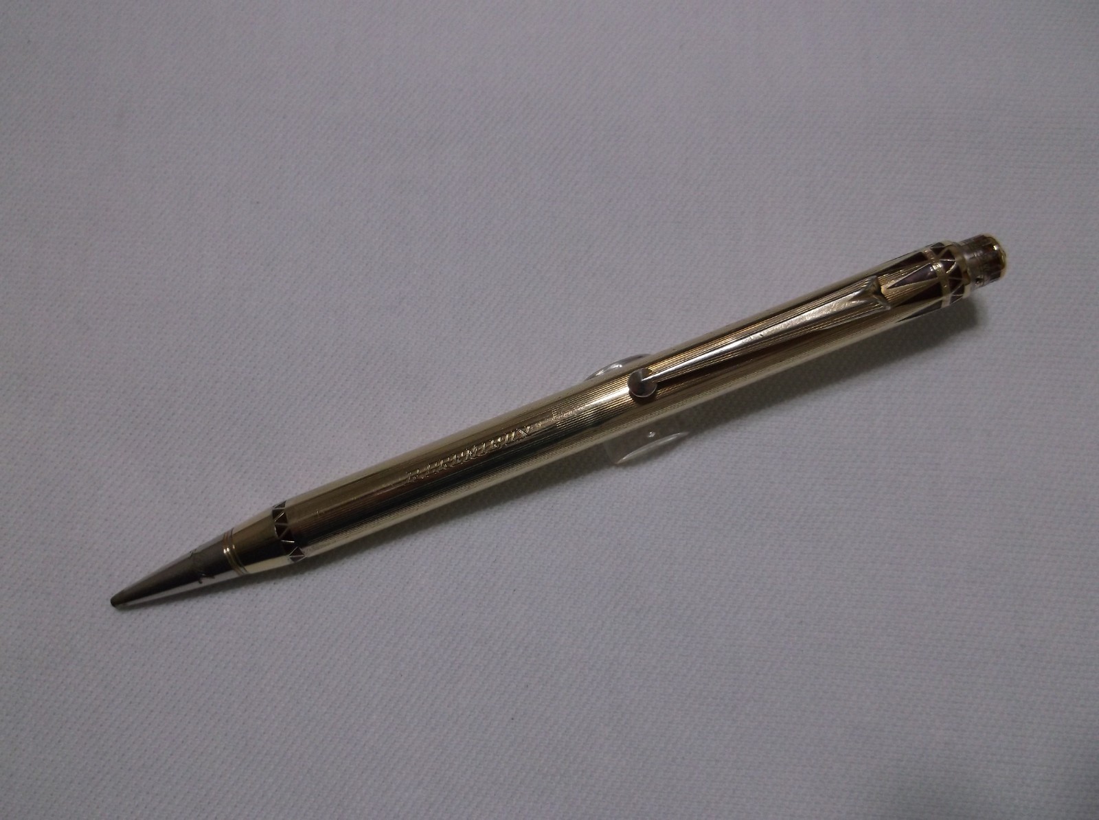 VINTAGE WAHL-EVERSHARP CORONET GOLD FILLED MECHANCIAL PENCI L /0.9 mm LEAD