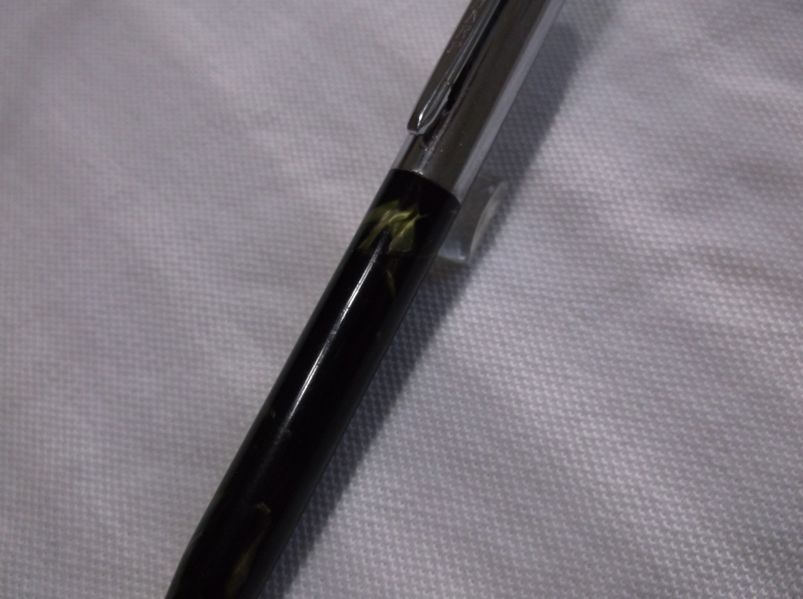 WAHL EVERSHARP CORONET GOLD & GREEN SHELL / CHROME REPEATER PENCIL / 1.1 mm