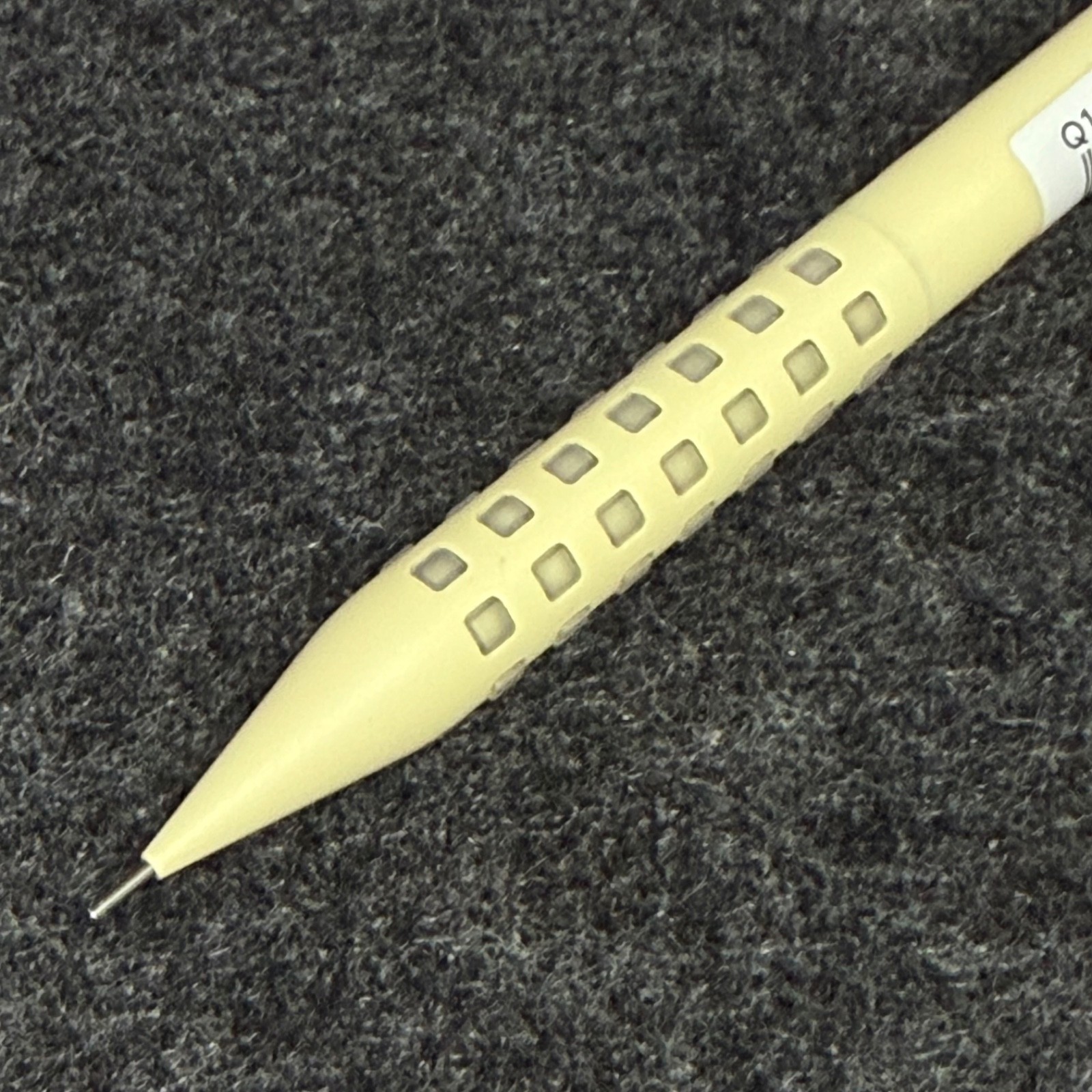 Pentel Smash Amazon Limited Ivory White 0.5mm Q1005-22A Pencil Clear Grip New