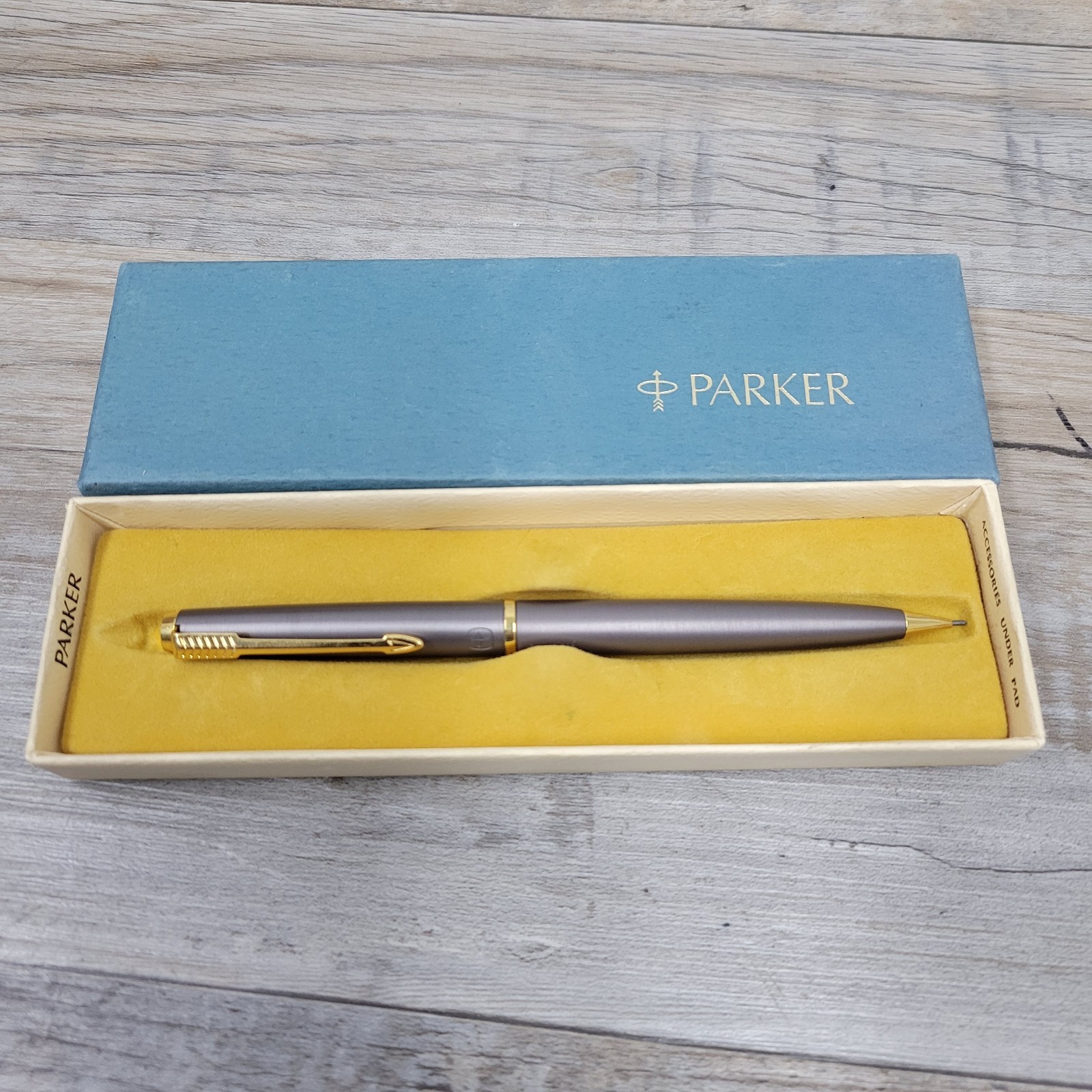 PARKER Vintage Mechanical Pencil Silver Chrome & Gold ARROW CLIP Unknown Model