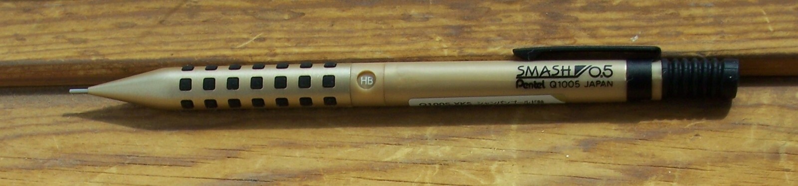 PENTEL SMASH MECHANICAL PENCIL CHAMPAGNE GOLD (LIMITED COLOR) Q1005-XKS