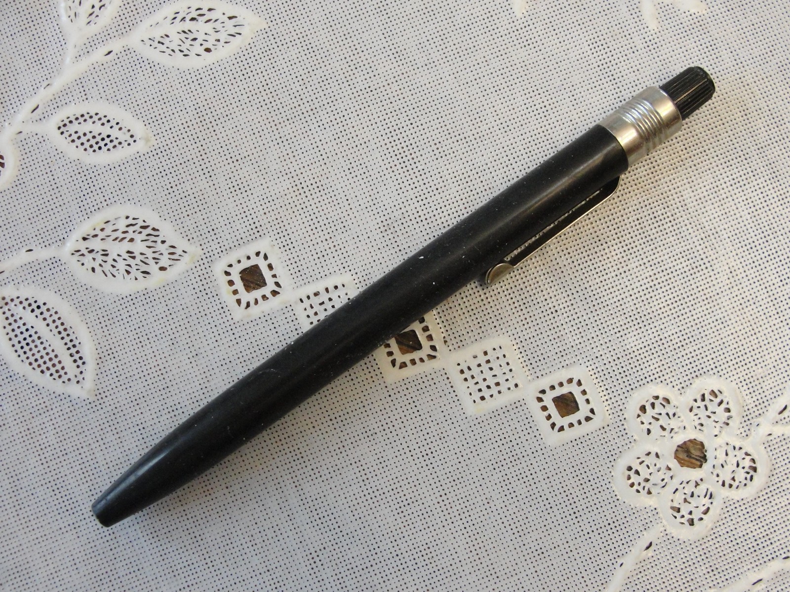 Vintage SCRIPTO Black Crayon Marker W/Sealed NOS Crayon Marker Leads