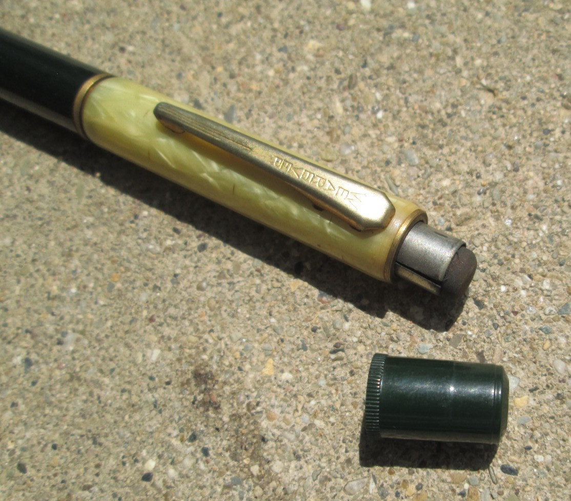 Wearever Cream Swirled and Black Celluloid Mechanical Pencil No Advertising