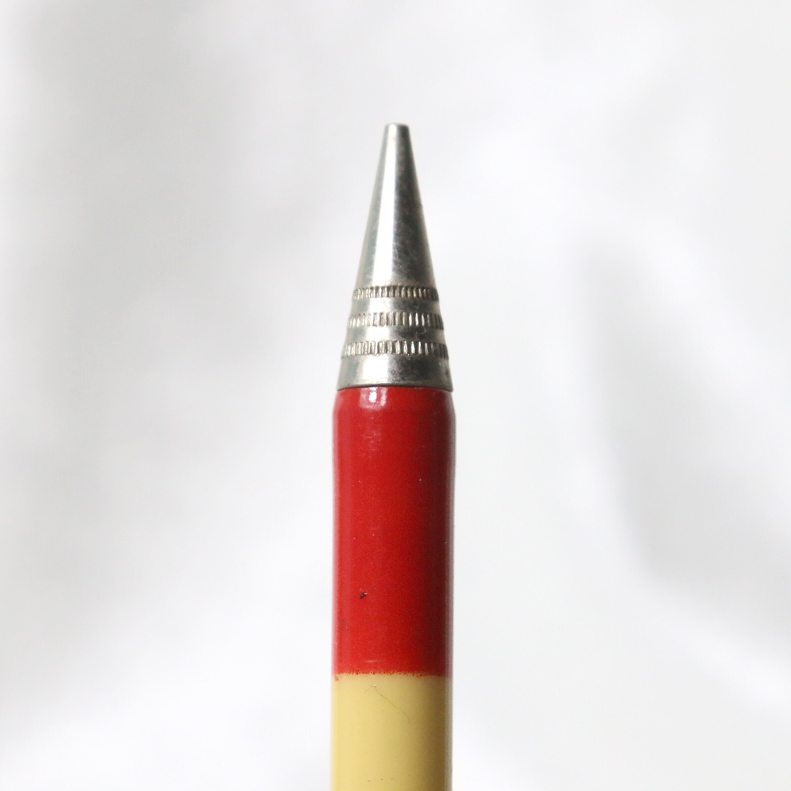 VTG 1930’s White & Red Celluloid Des Moines Iowa Advertising Mechanical Pencil