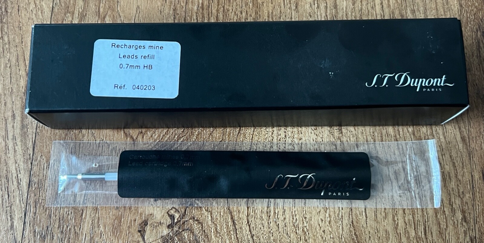 Box of 10 S.T. Dupont .7 MM Lead Mechanical Pencil Refills 040203 New In Box