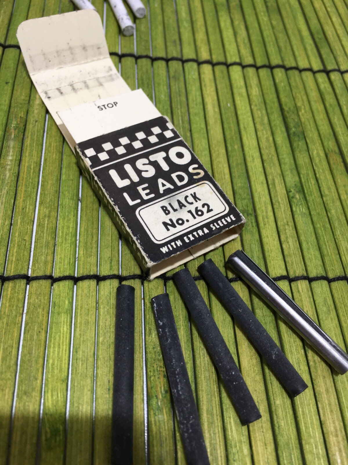 Vintage Listo Marking Leads No. 162 Black & Red 1 full pack of Black Lot of 5