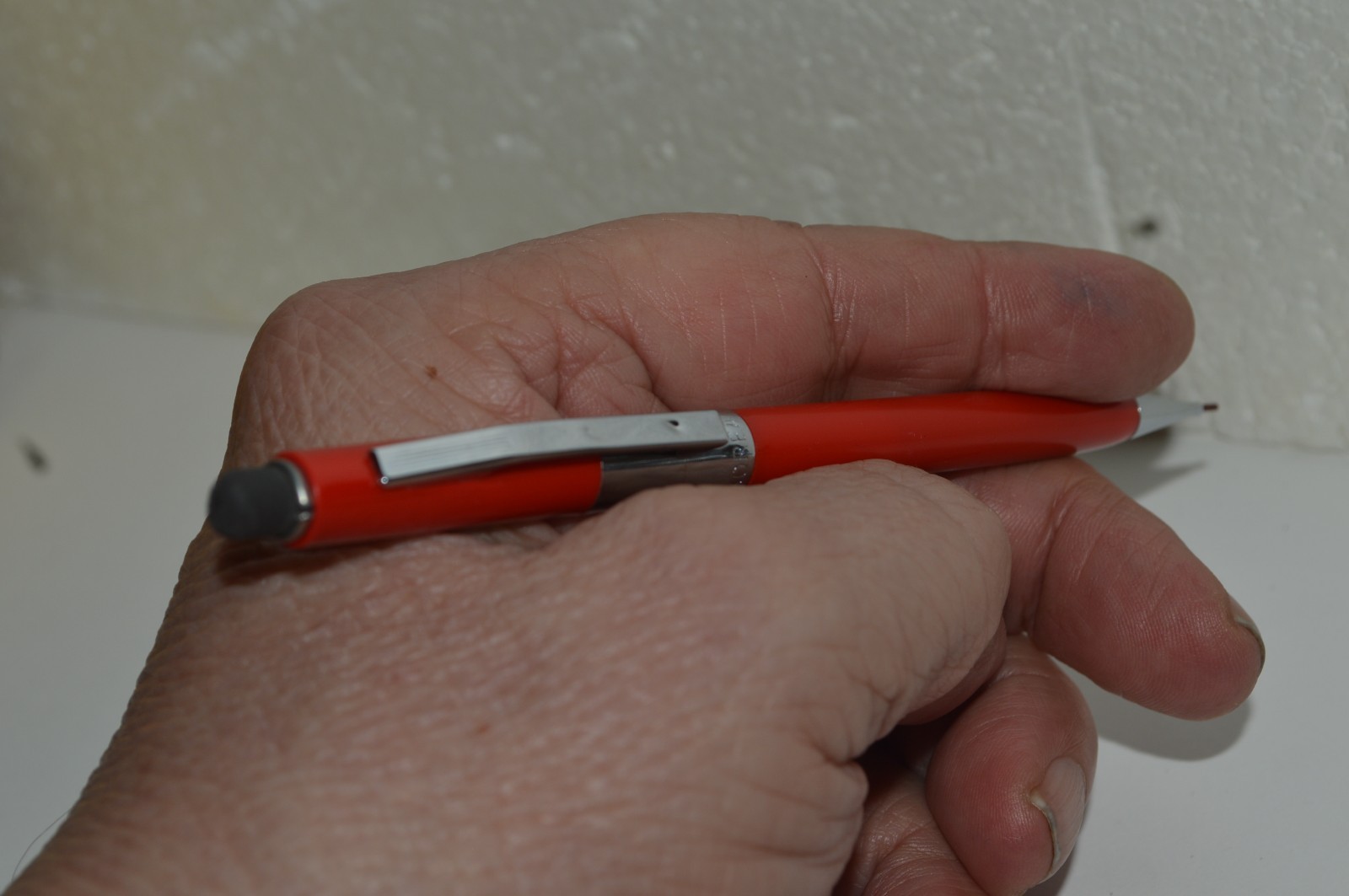 SCRIPTO P369 Mechanical Pencil 0.9mm Tu Tone Korea Red Circa 1970’s Light Use