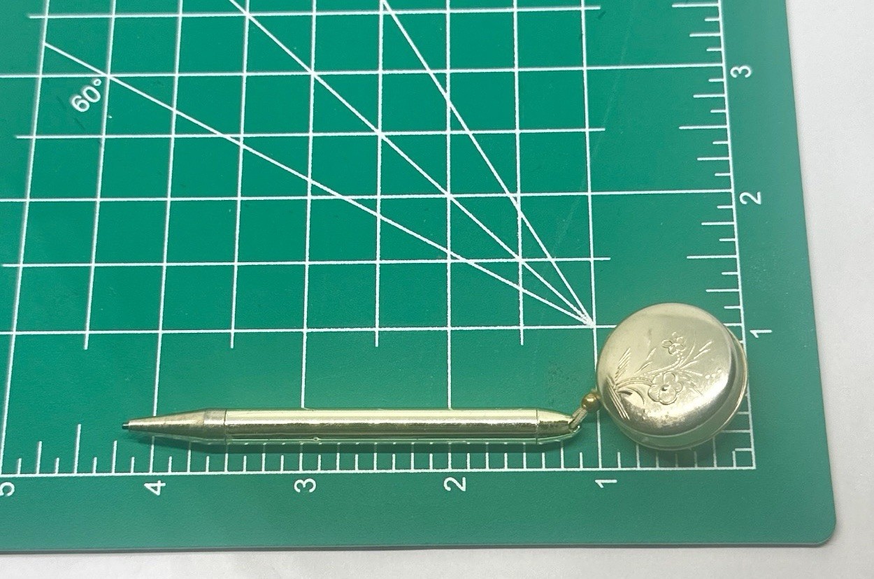 Vintage 1950’s-1960’s Gold Tone Lead Pencil Retractable Chain Brooch Pin