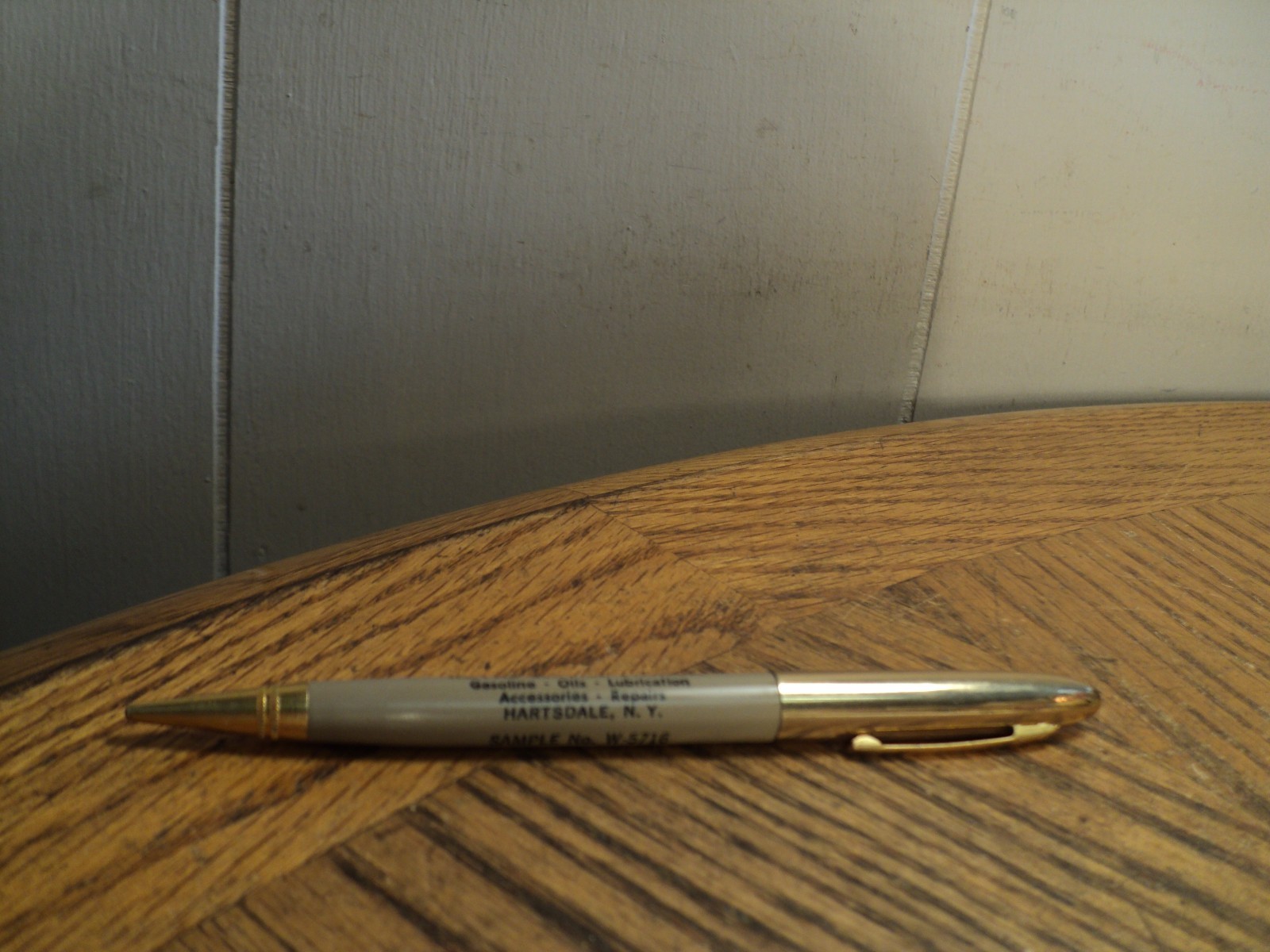 Vintage Wings Mechanical Pencil Royal Service Station Hartsdale NY Sample W-5716