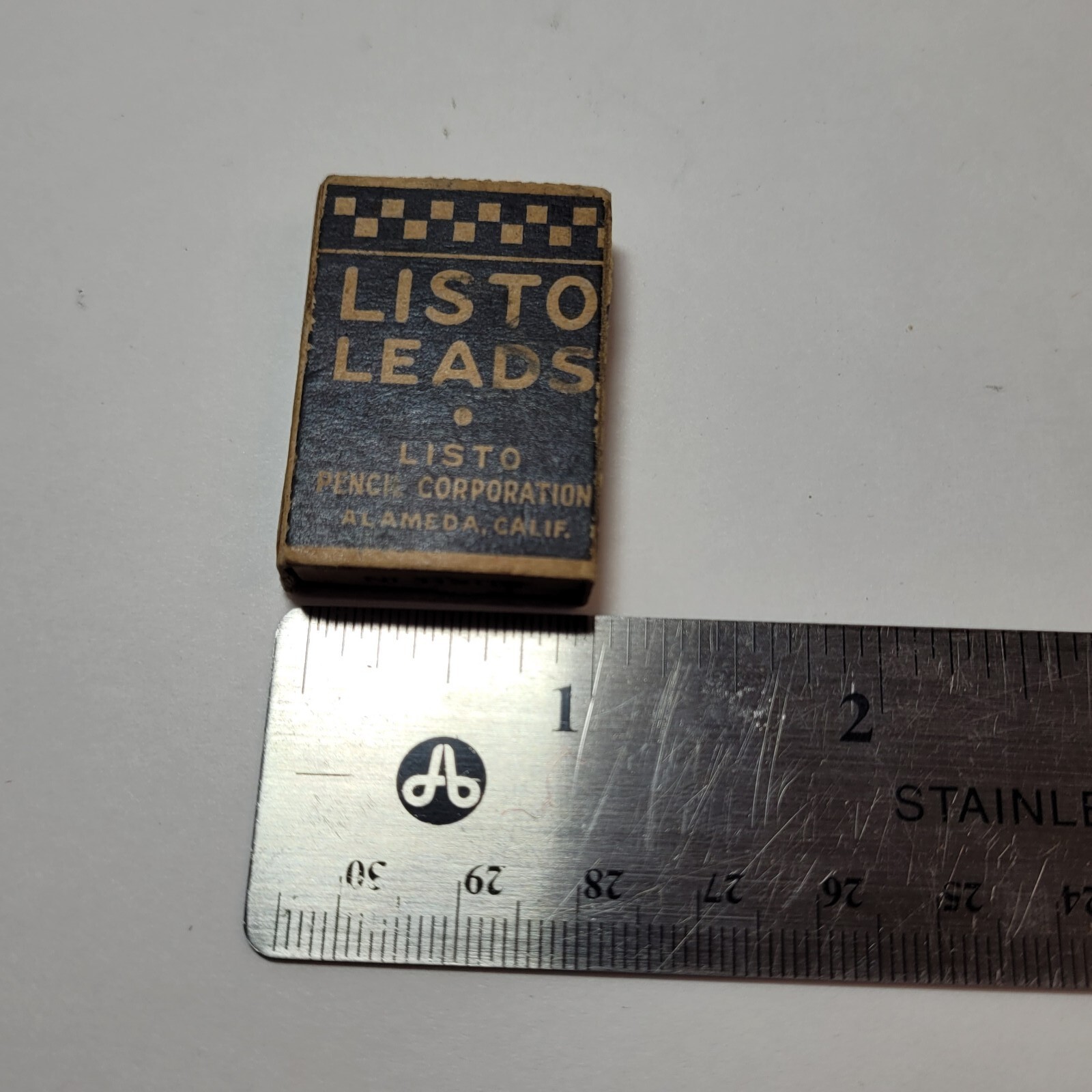 Vintage Listo Leads Black No. 162 Marking Made in USA California Boxed Collectab