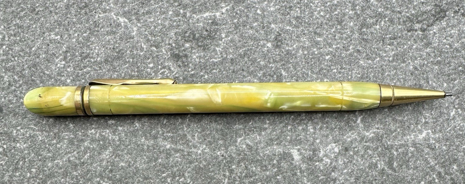 Vintage Conklin Endura Symetrik Green Vein Gold Trim 5-1/8″ Mechanical Pencil