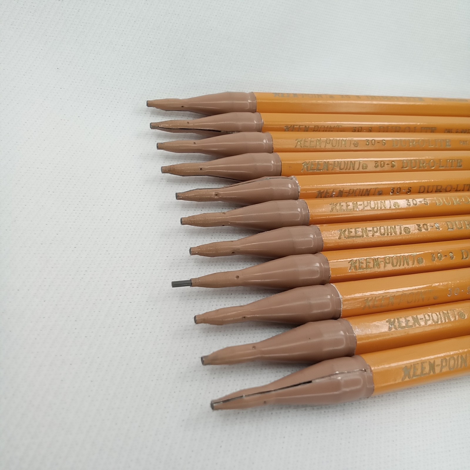 Vintage 1960s Keen Point Dur O Lite Yellow Metal Mechanical Pencil Set Of 11