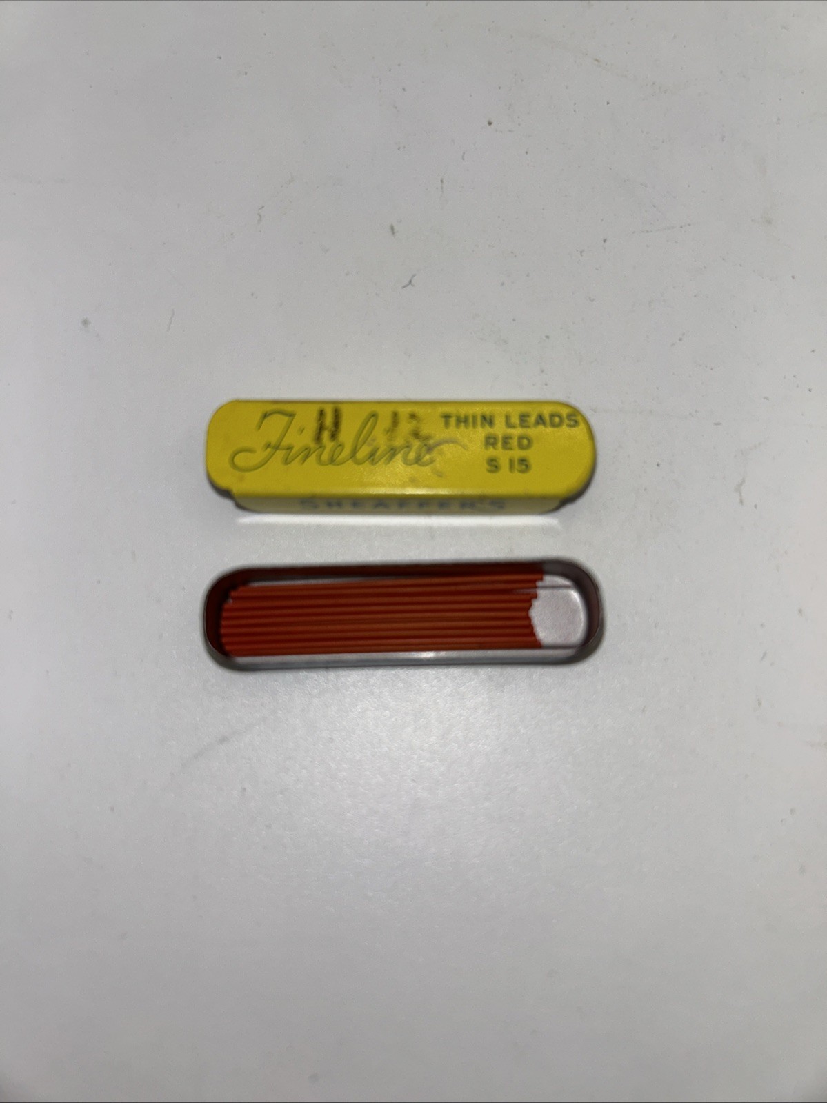 Vintage FINELINE THIN LEADS small Tin SHEAFFER’S S15 Red USA Carton 336