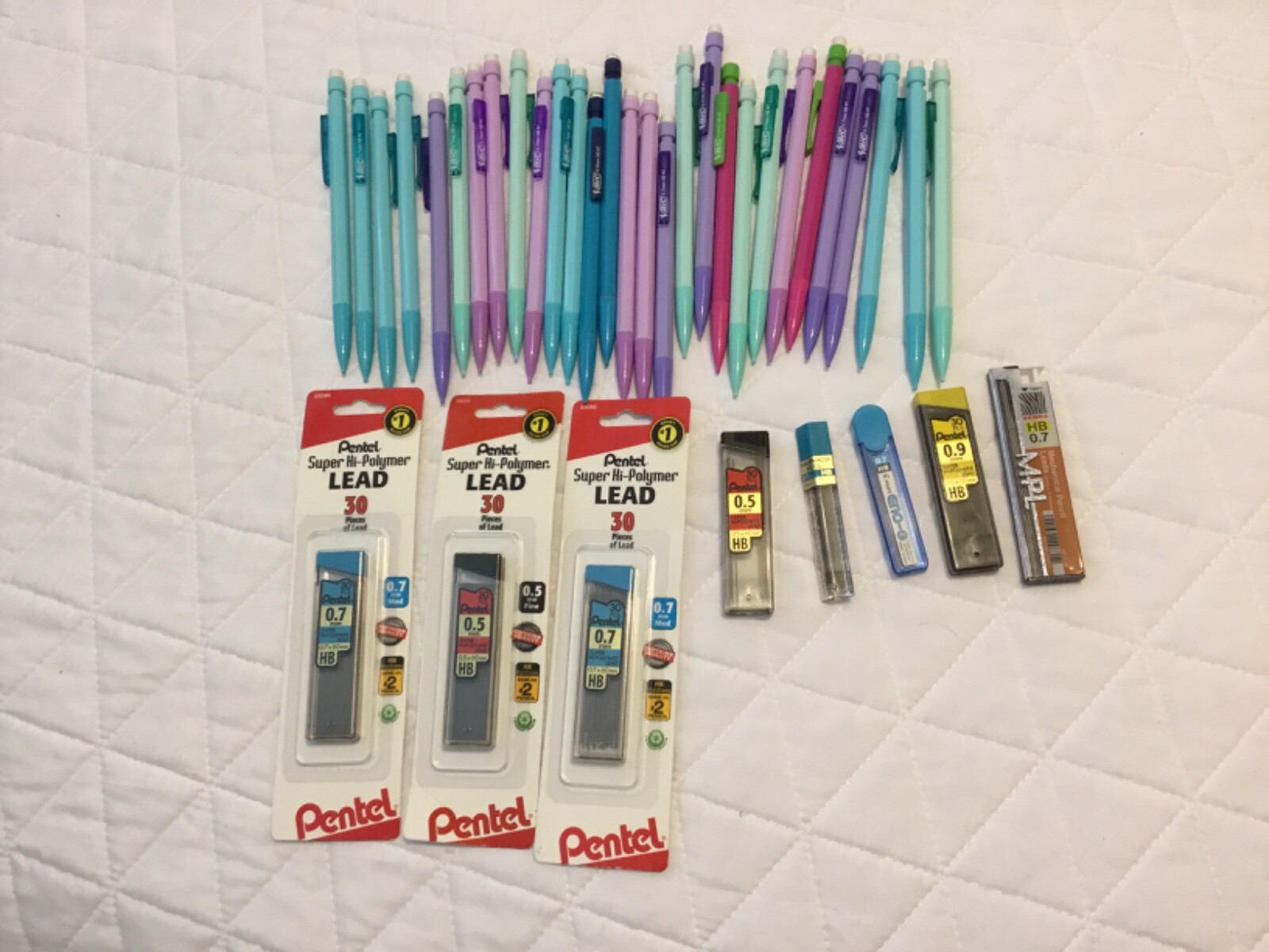 Lot of 29Click Mechanical Pencils Bic Multi Colors plus assorted lead