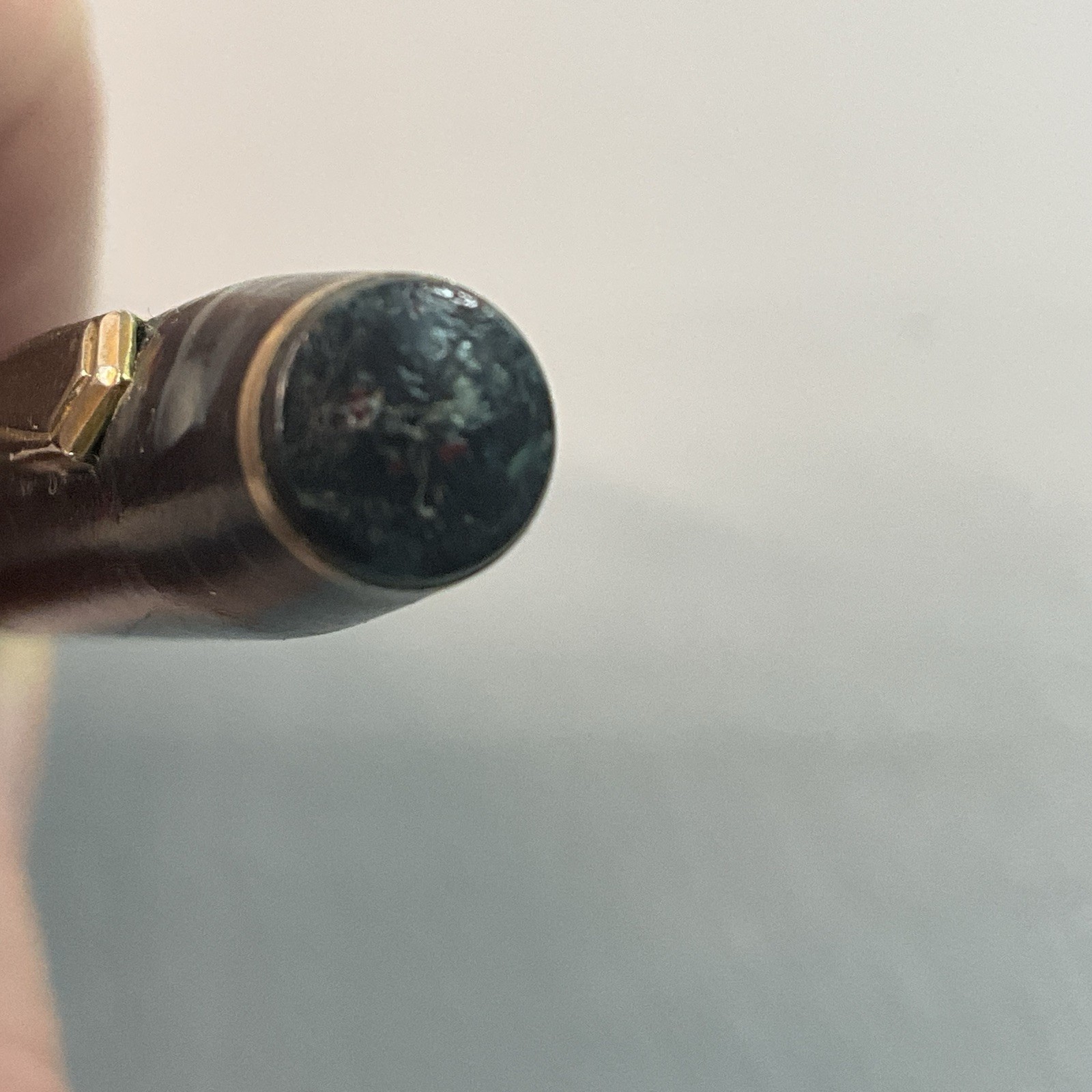 UNBRANDED MECHANICAL PENCIL BLACK AND GRAY, CRACK IN BODY. (s1013)
