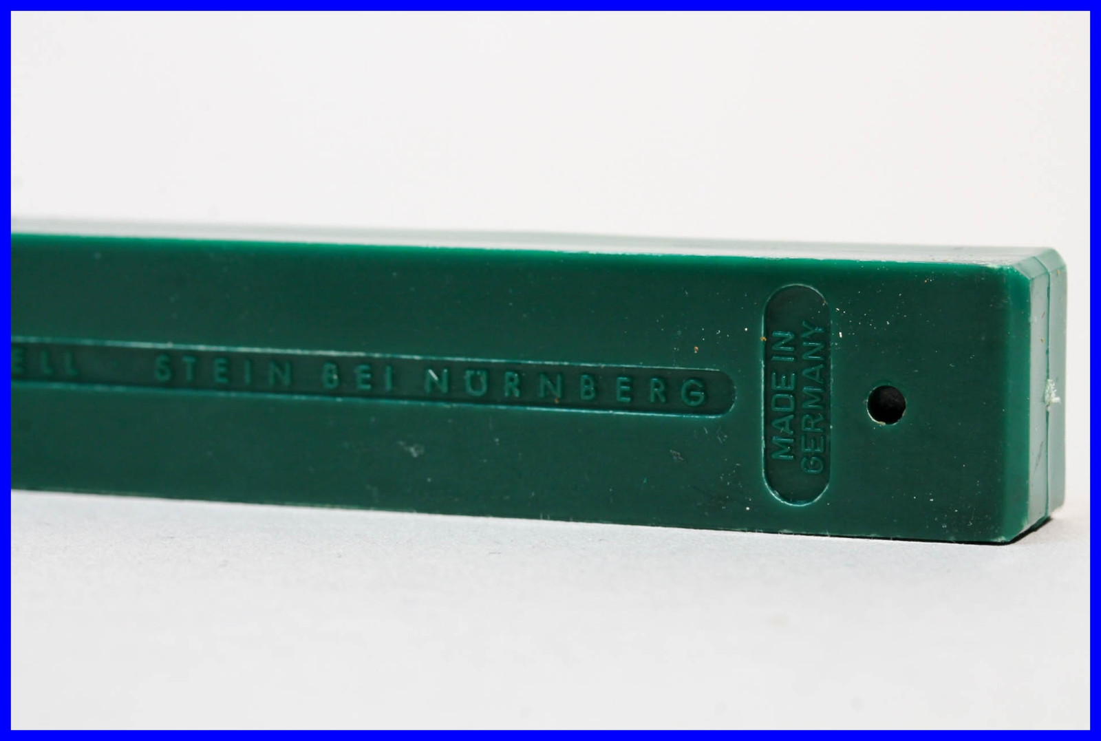 Faber Castell 3,2 Ø 9071 4B 12 Pencil Refills 12,9 cm long in orginal Tube 1970s