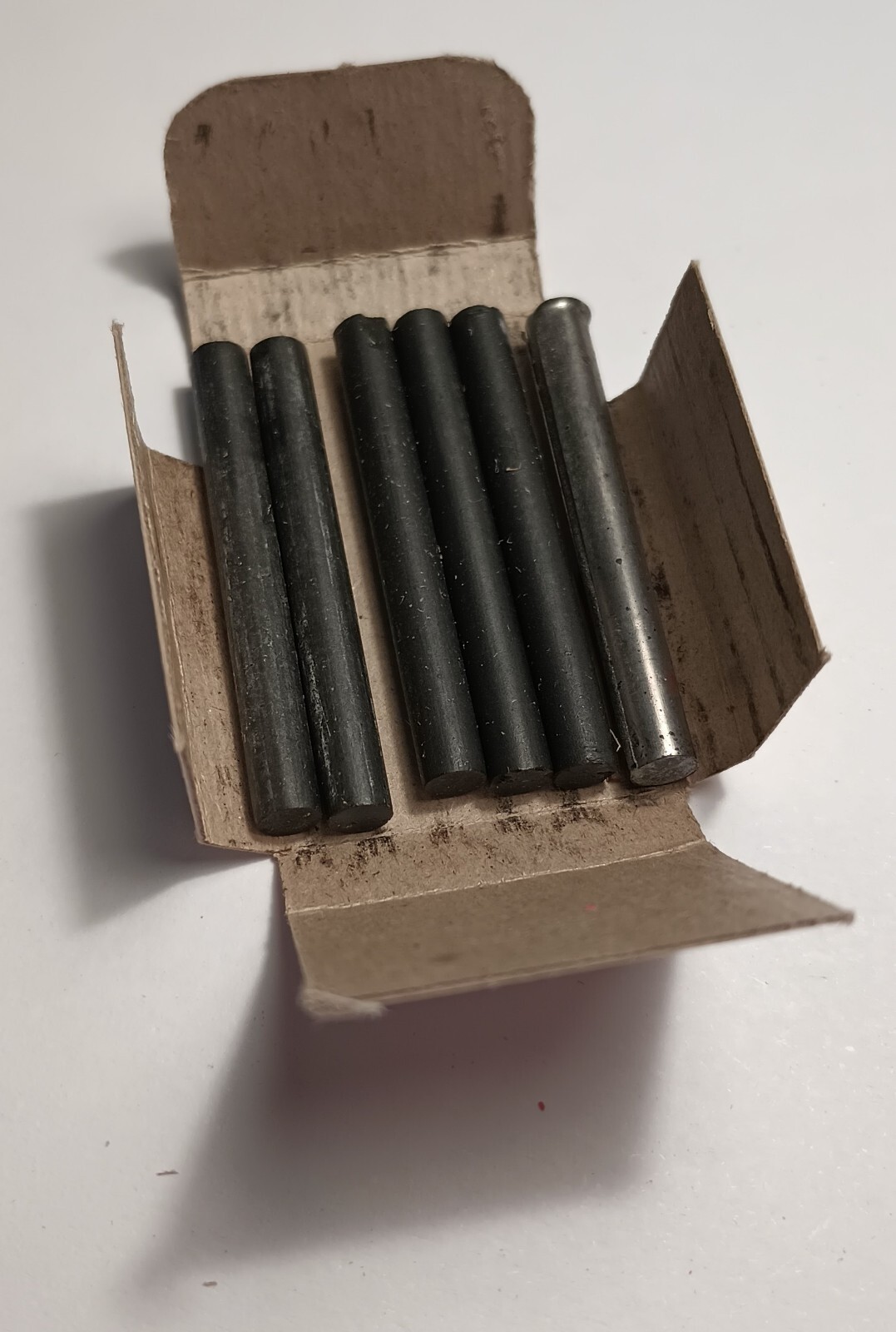 Vintage Listo Leads Black No. 162 Extra Metal Sleeve 5 Marking Leads Complete