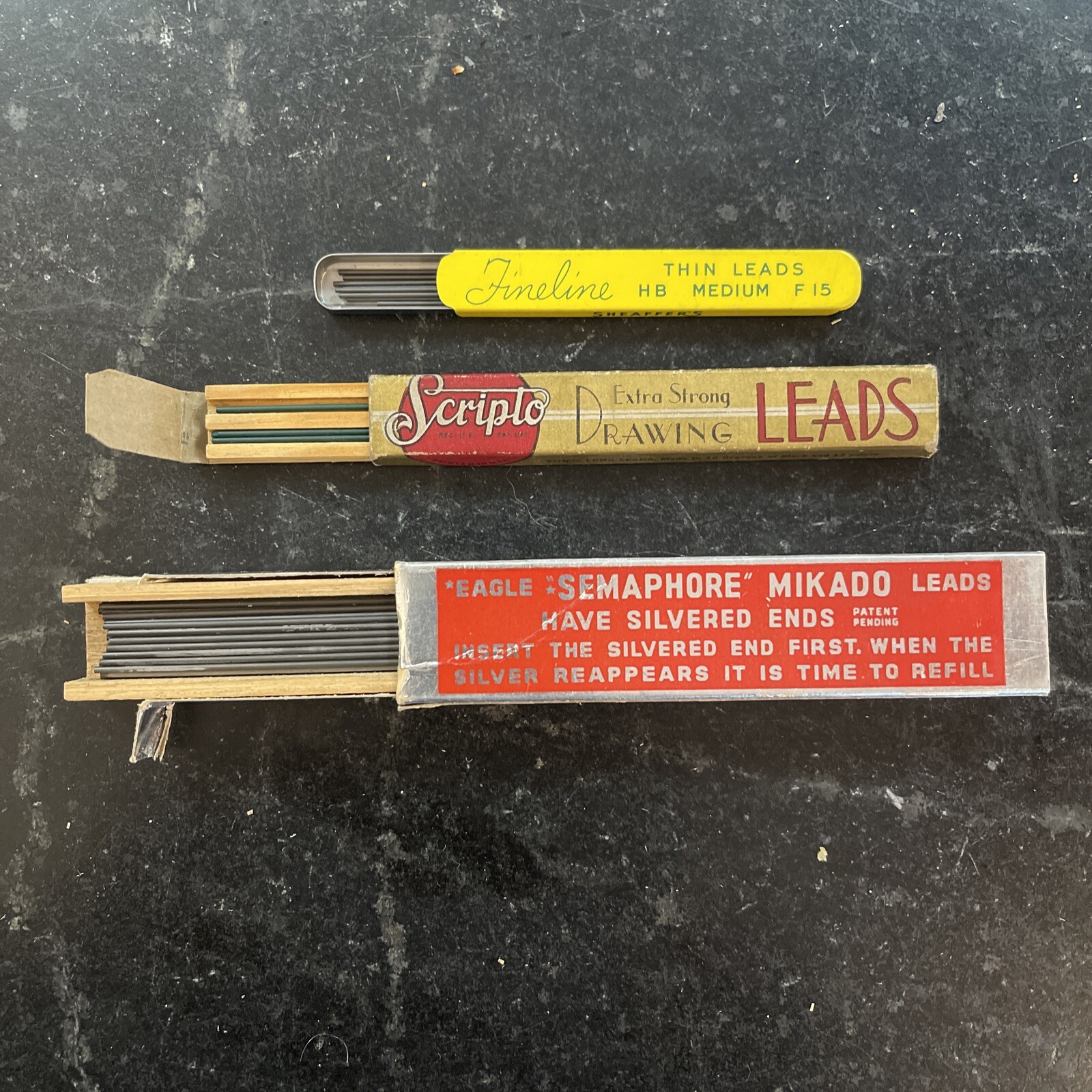 MIXED LOT VINTAGE ANTIQUE DRAWING LEADS AND CRAYONS Scripto, Eberhard, Eagle