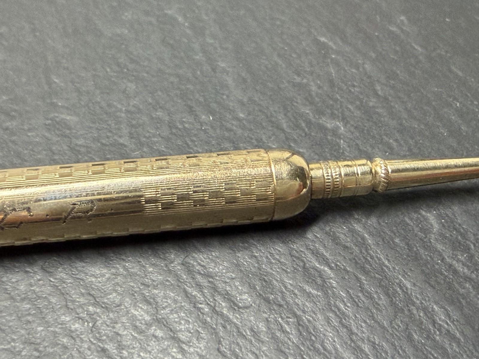 ANTIQUE GOLD FILLED TELESCOPING MECHANICAL PENCIL WITH LOOP, MONOGRAM N1006