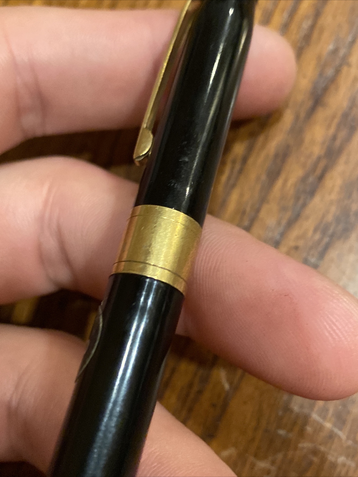 Vtg VENUS 047 G Mechanical Twist Pencil Black w Gold Tone Accents Original Label