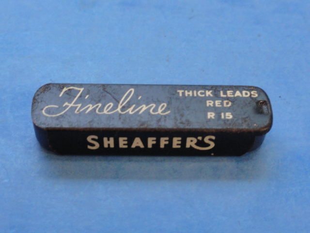 VINTAGE SHEAFFER FINELINE THICK LEADS RED R 15