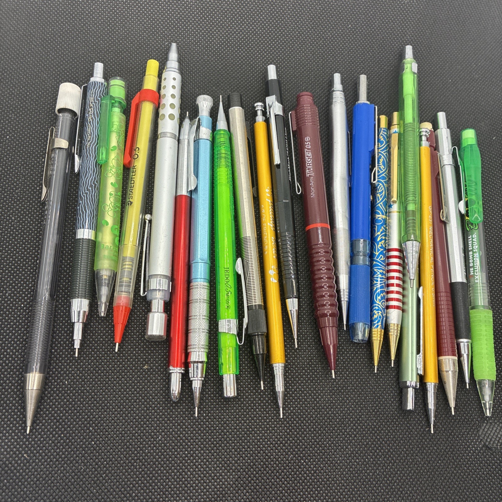 20 Mechanical Pencils Vintage Used Lot #106 LOCAAA