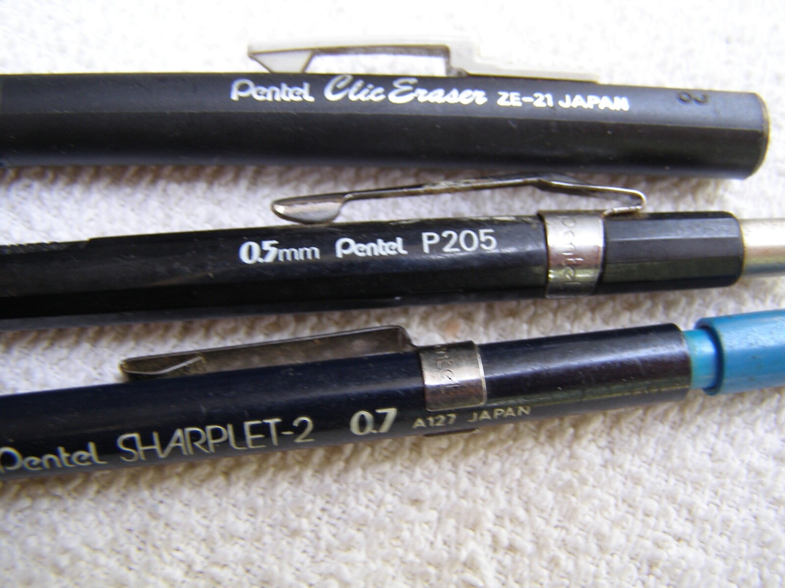 3 Vintage Pentel Pcs 2 Mechanical Pencils Sharplet-2, P205 & Clic Eraser ZE-21