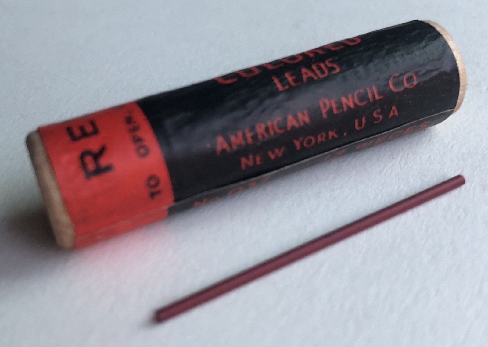 Vintage Velvet Mechanical Pencil Lead Red 1.18mm 1-3/8″ NOS Wood Tube 12pk USA