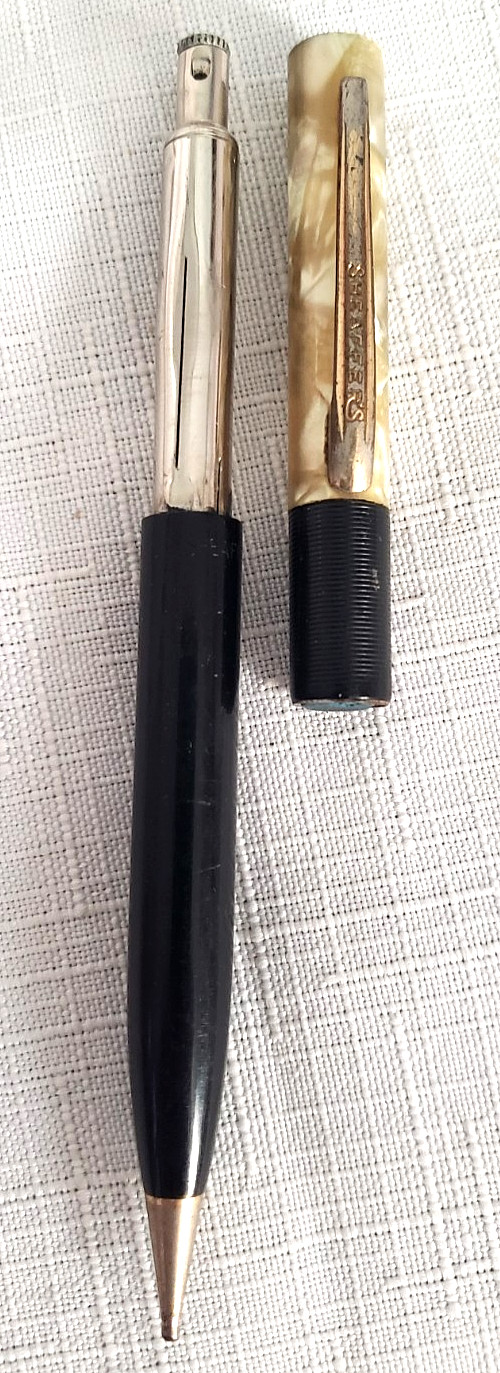 1930s Sheaffer Balance Mechanical Pencil Black & Pearl Celluloid, Separated View