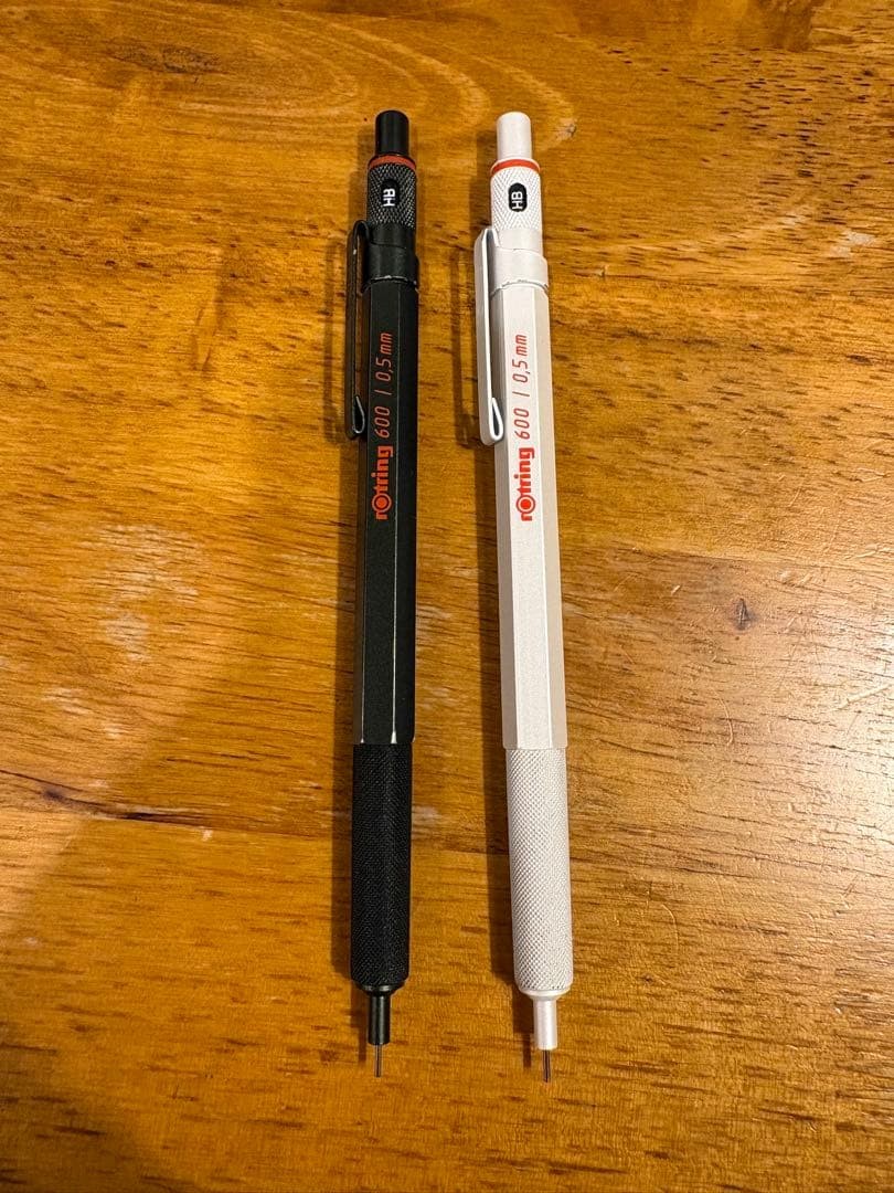 Rotring 600 2 pieces sold camouflage green pearl white