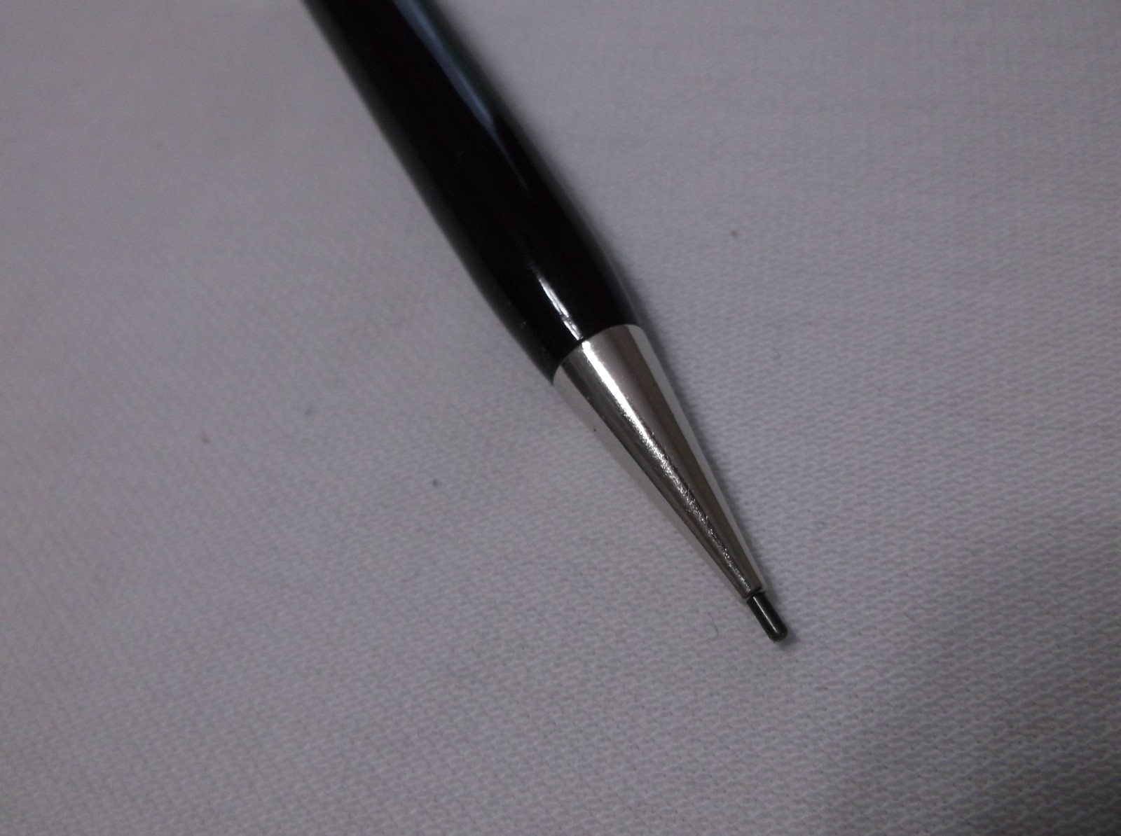 VINTAGE WAHL EVERSHARP CORONET BLACK / CHROME REPEATER PENCIL / 1.18 mm LEAD