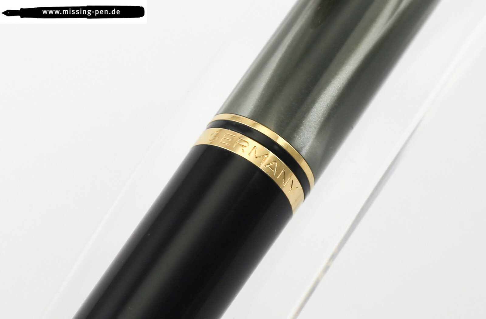 Pelikan Old Style Pencil (0.5 mm) D200 in Grey Marble & Black (gold cap)