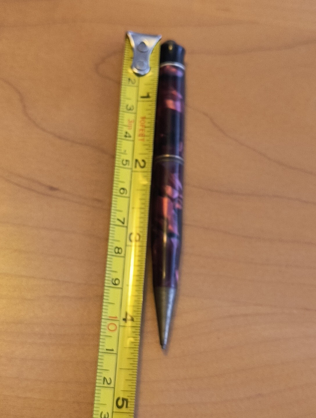 VTG 1920’s 4 1/4″ Mobilized Red Mechanical Pendant Pencil-Continuous Twist