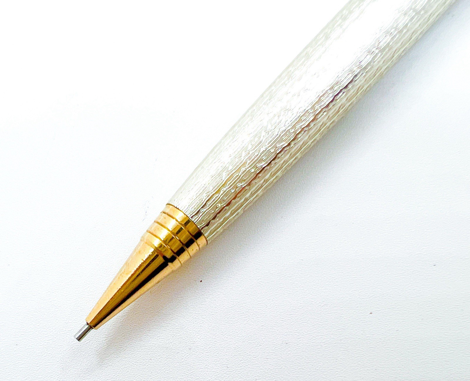 Platinum Mechanical Pencil 0.5 mm Silver Design Gold Trim Push Cap Functional