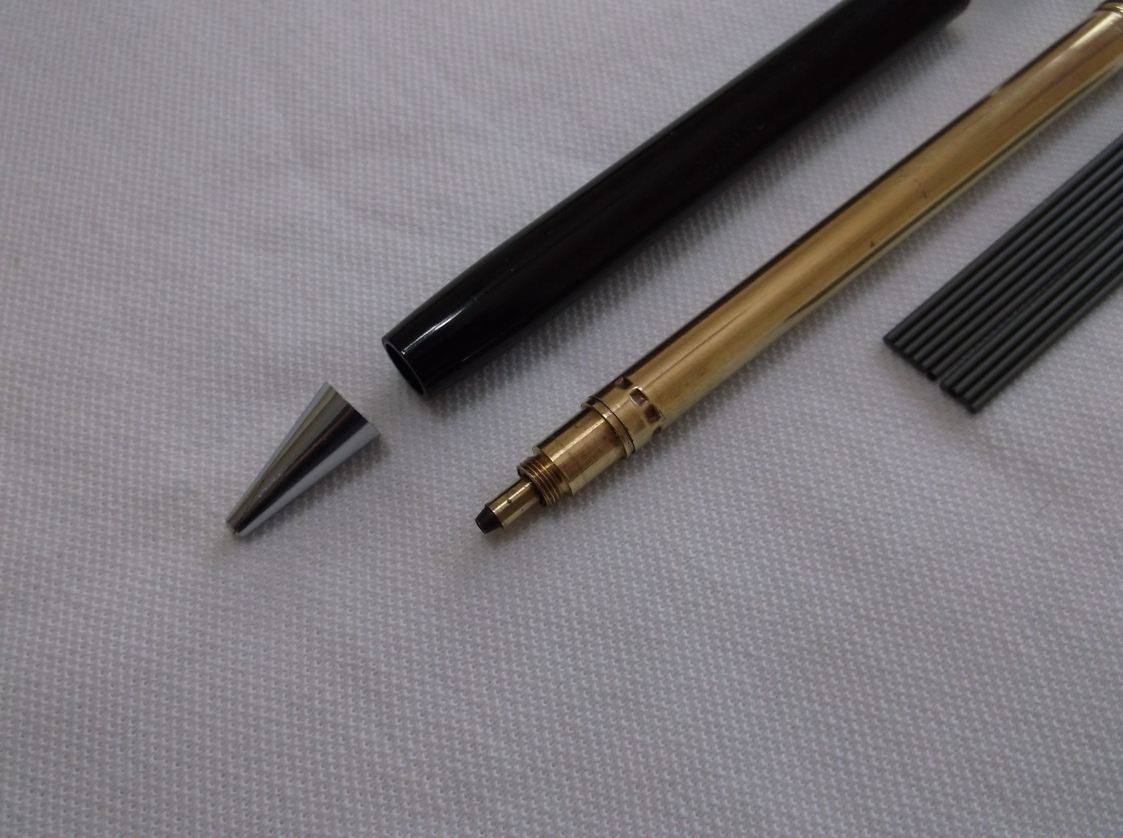 MONTBLANC PIX # 92 BLACK MECHANCIAL PENCIL / 1.18 mm / HARD RUBBER / DRP 569824