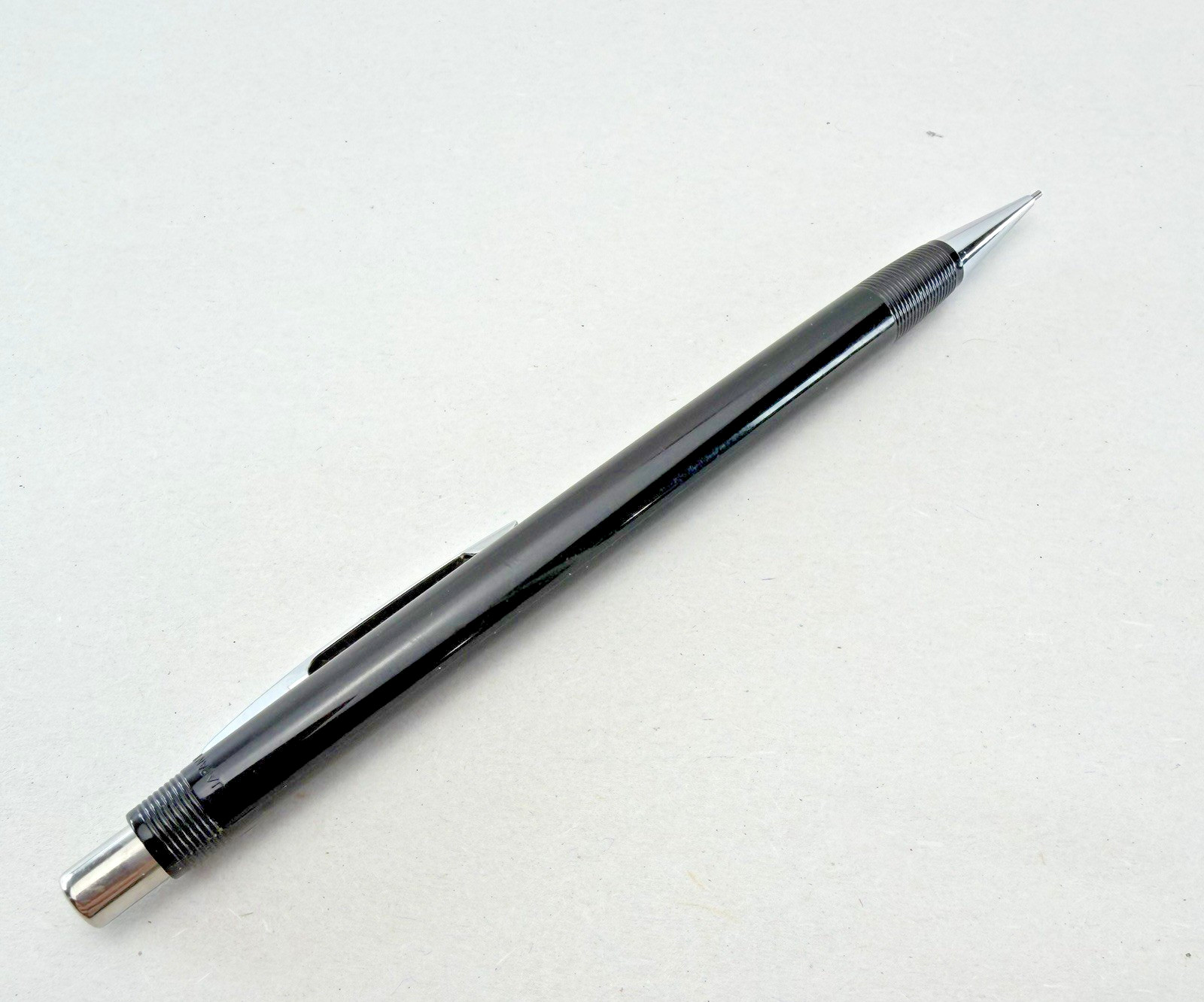 VTG Pentel P225 Mechanical Pencil 0.5mm Black Silver Trim Drafting 2 Tubes Lead