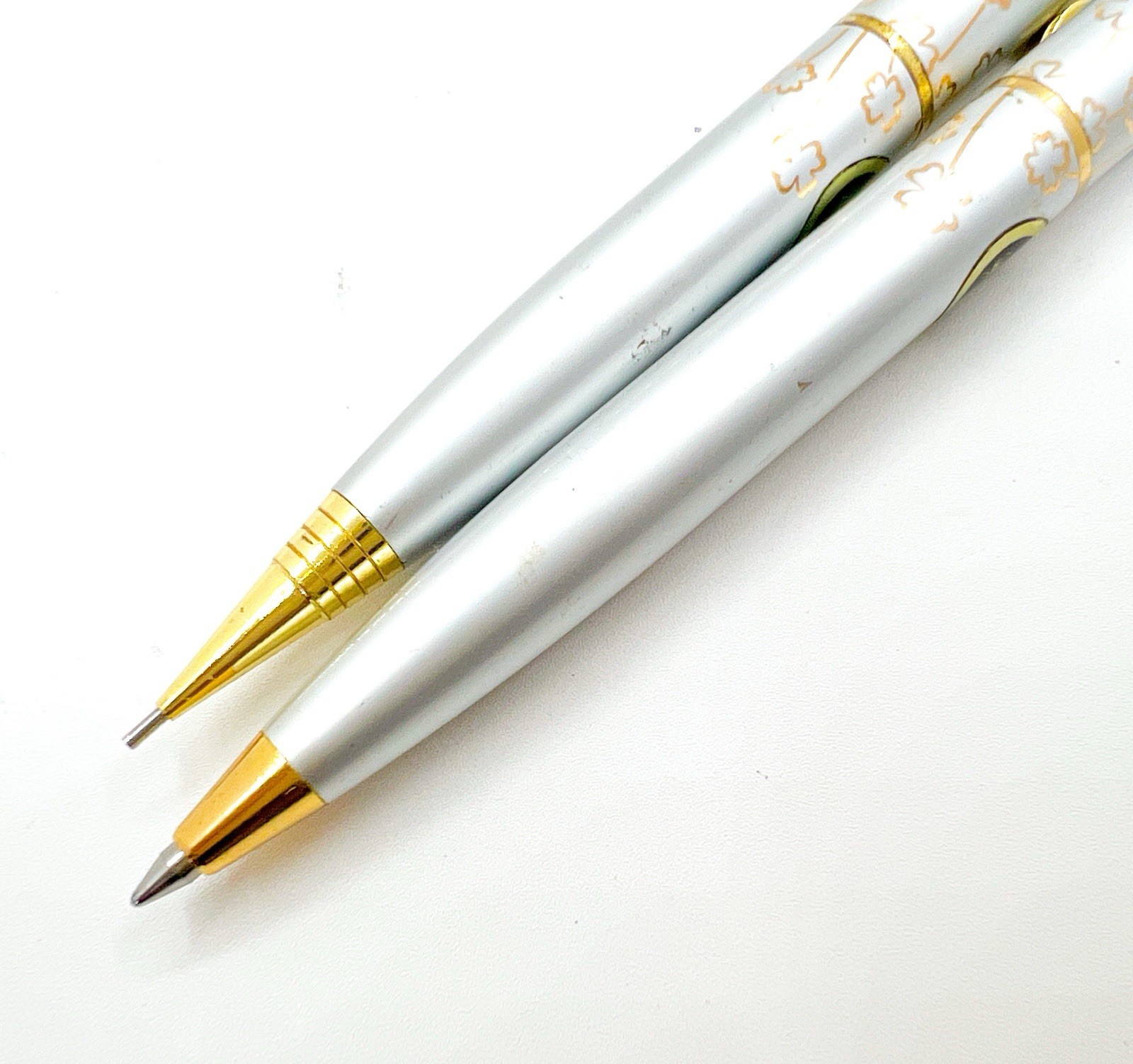 Platinum 2pcs Mechanical Pencil 0.5 mm & Ballpoint Pen Flower Theme Functional