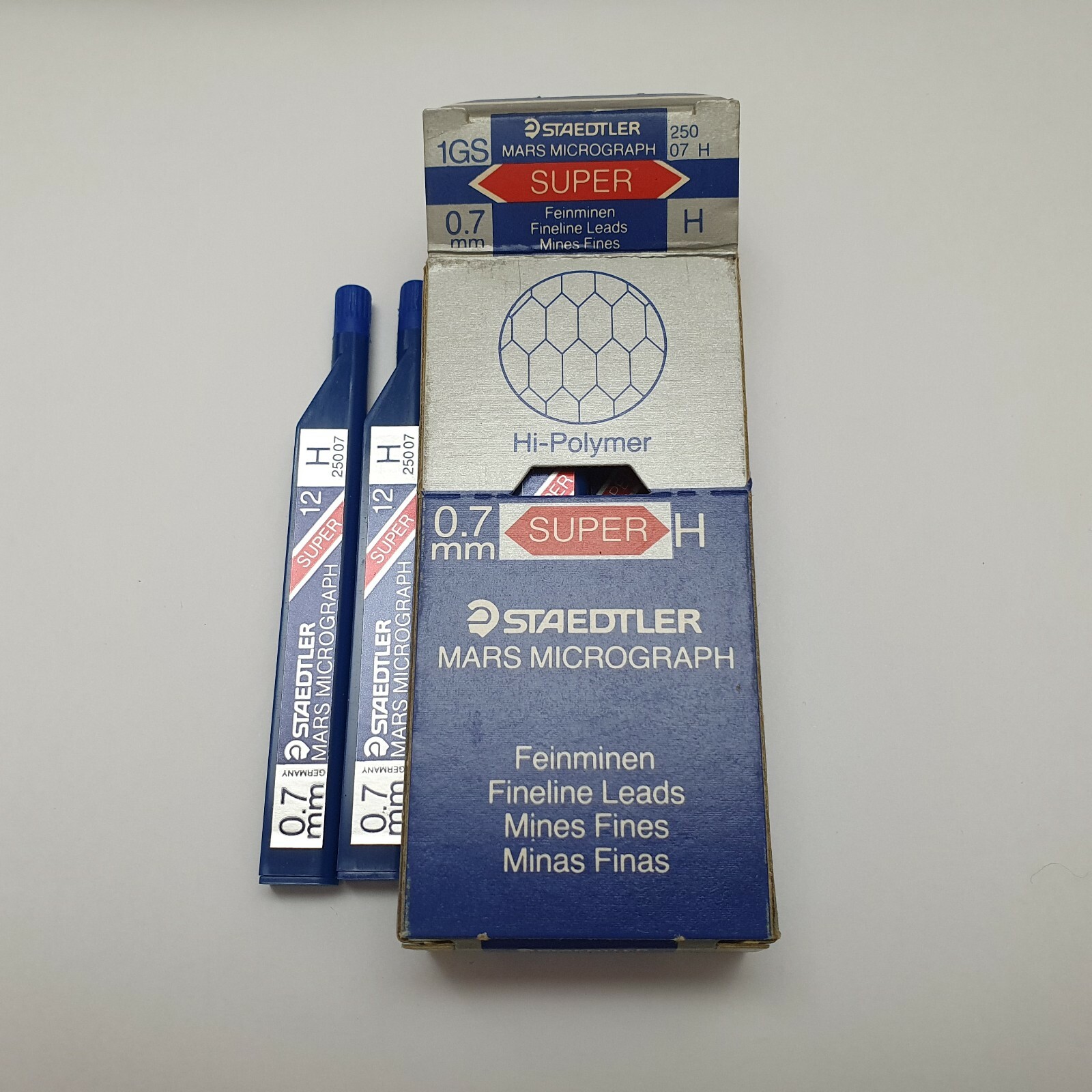 Lot of 144 Leads – Staedtler Mars Micrograph Mines Fines – 0.70 mm H – 12 Packs